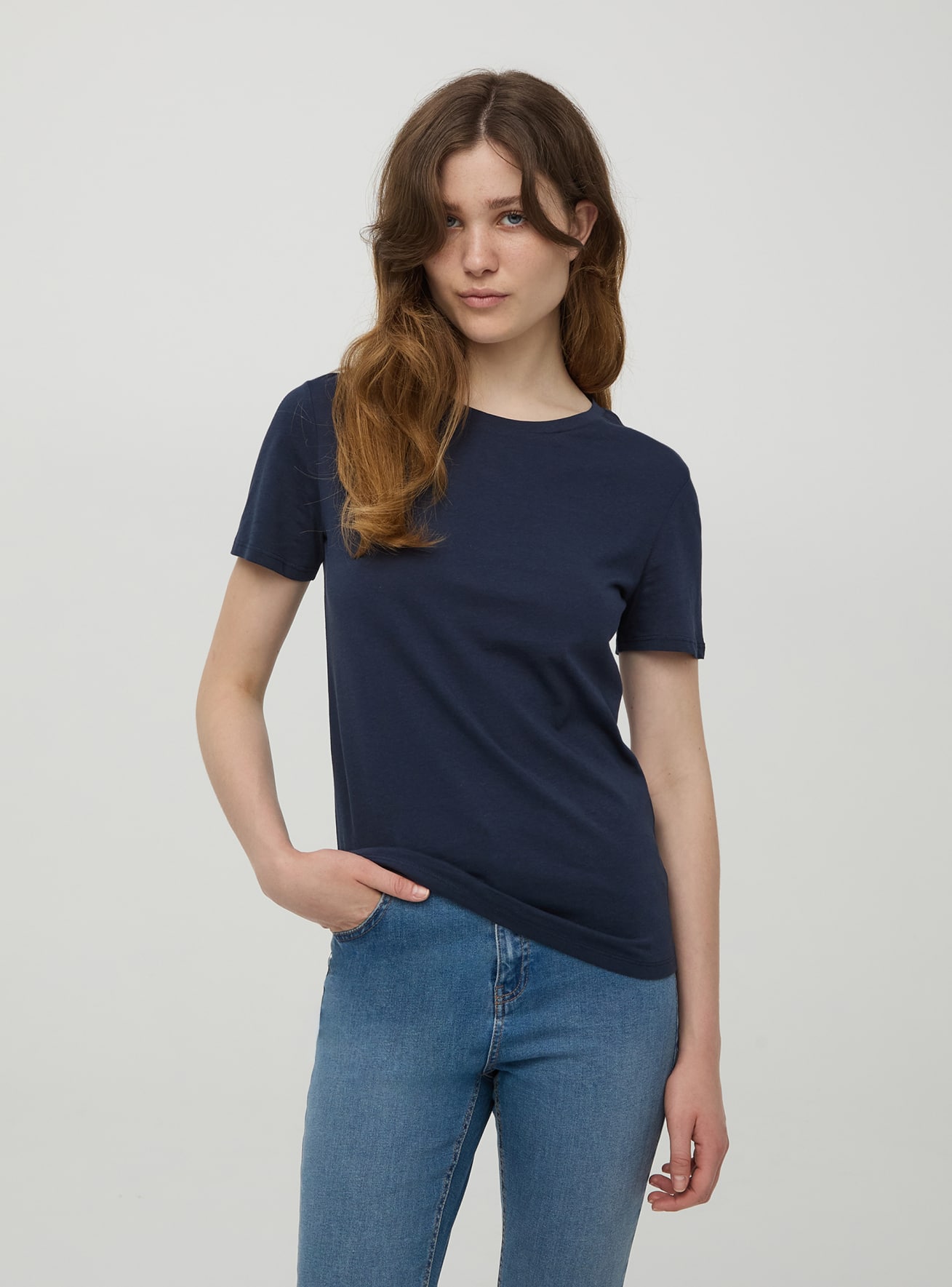 Solid crew neck t shirt hotsell