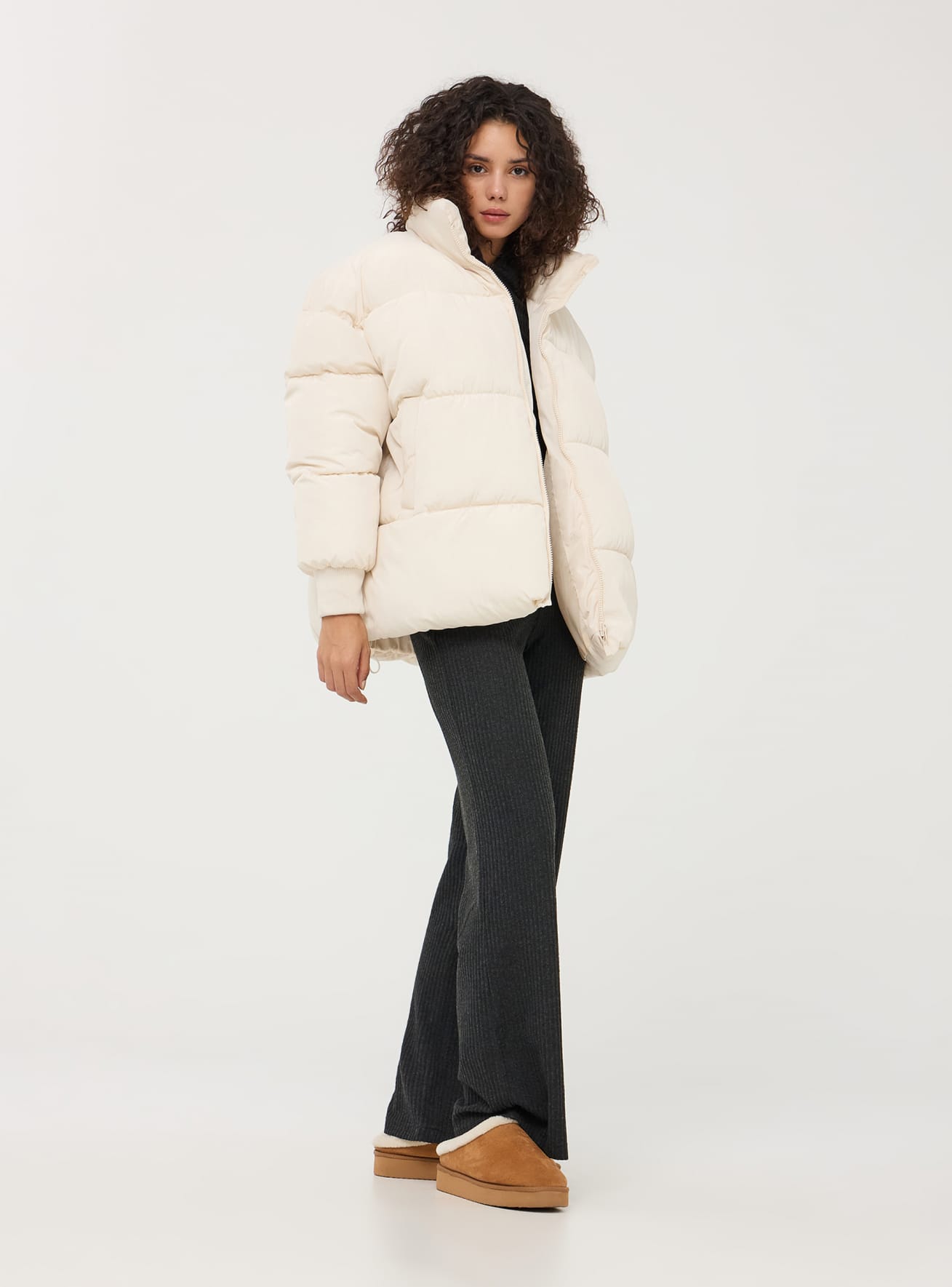 Ivory Oversized padded jacket Buy Online Terranova