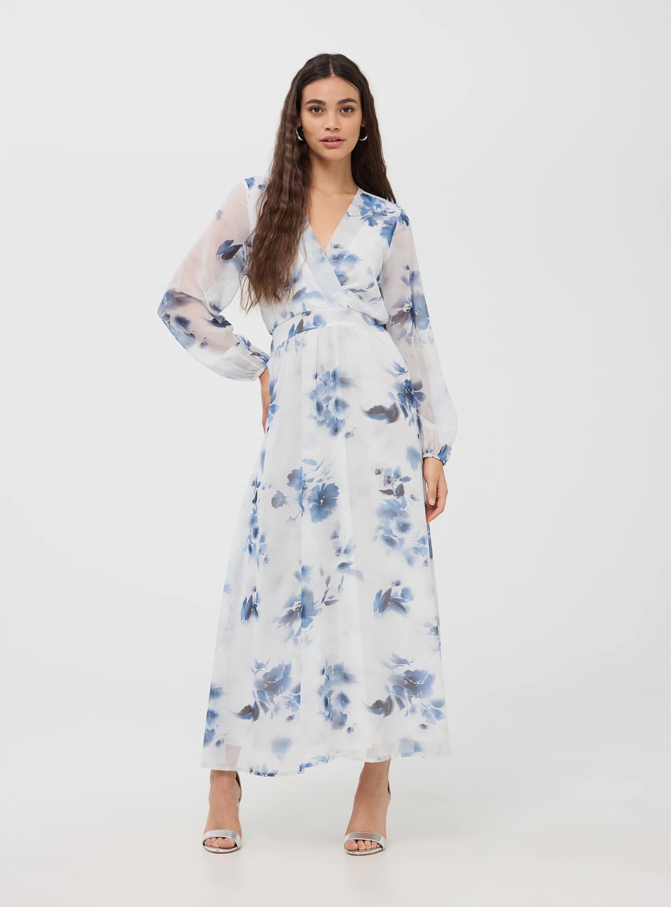 Vestito lungo con scollo v incrociato a fantasia