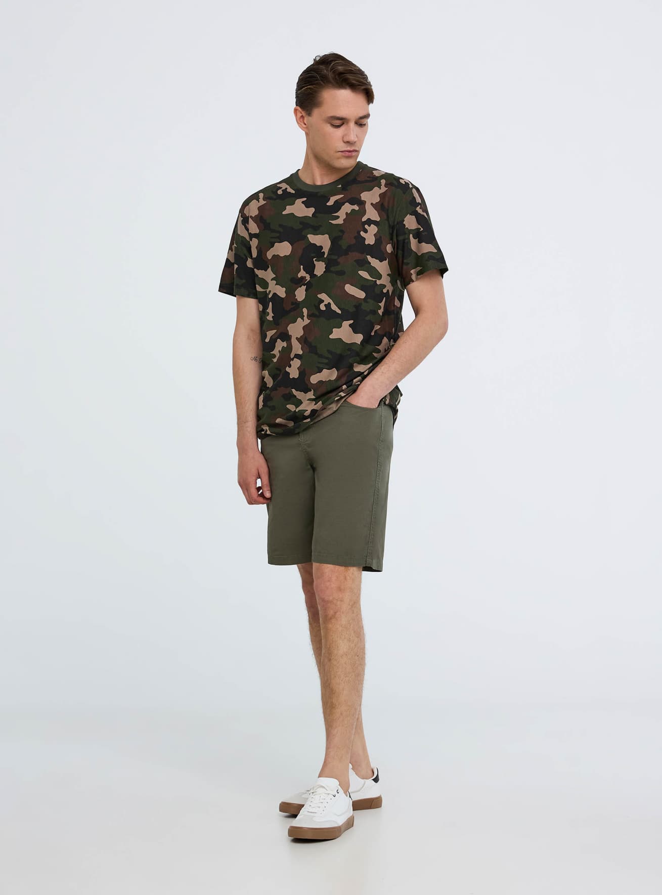 Short-sleeved T-shirt Man Terranova