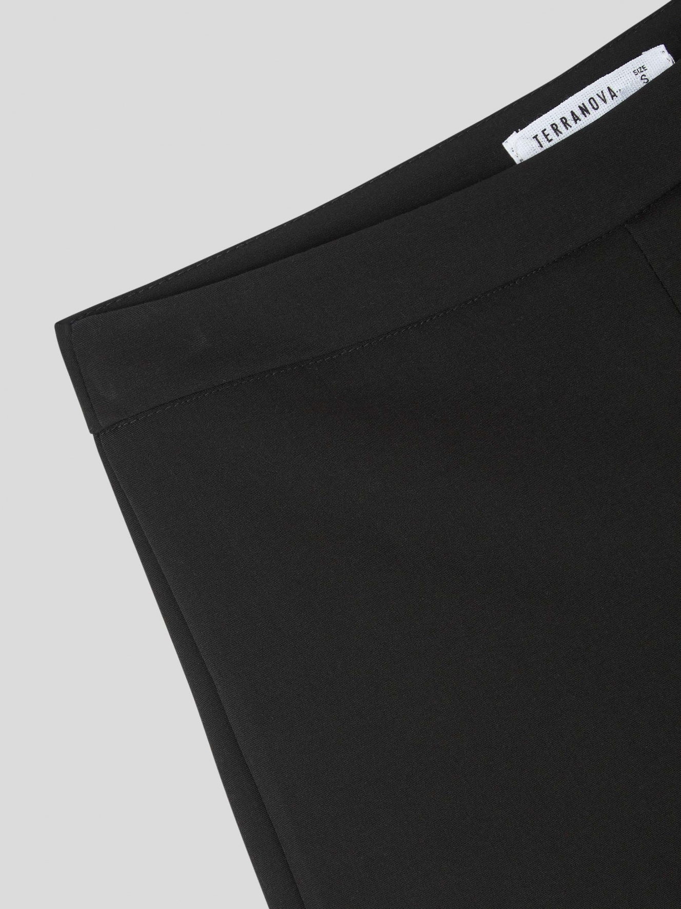 Short pants Woman Terranova