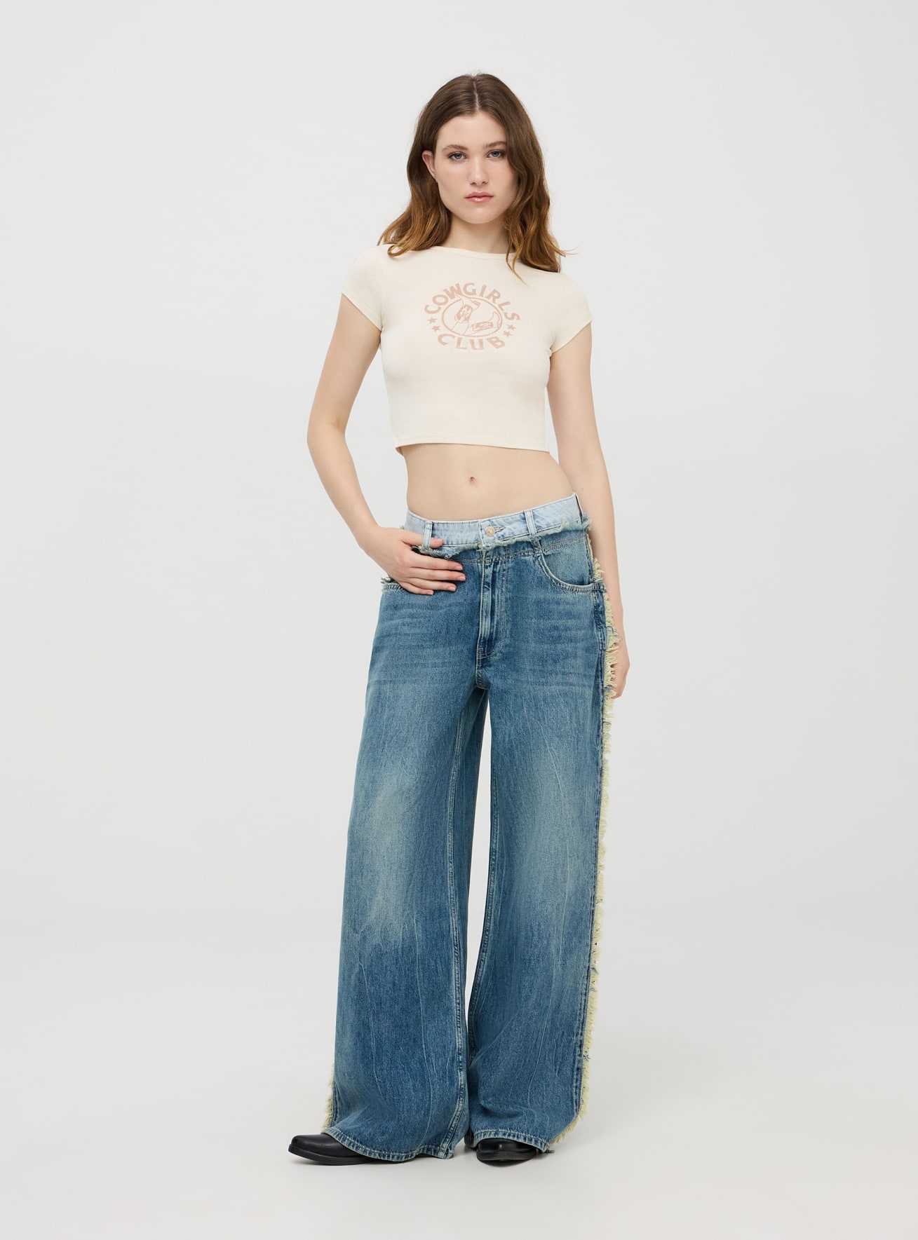 T-shirt crop con stampa rodeo