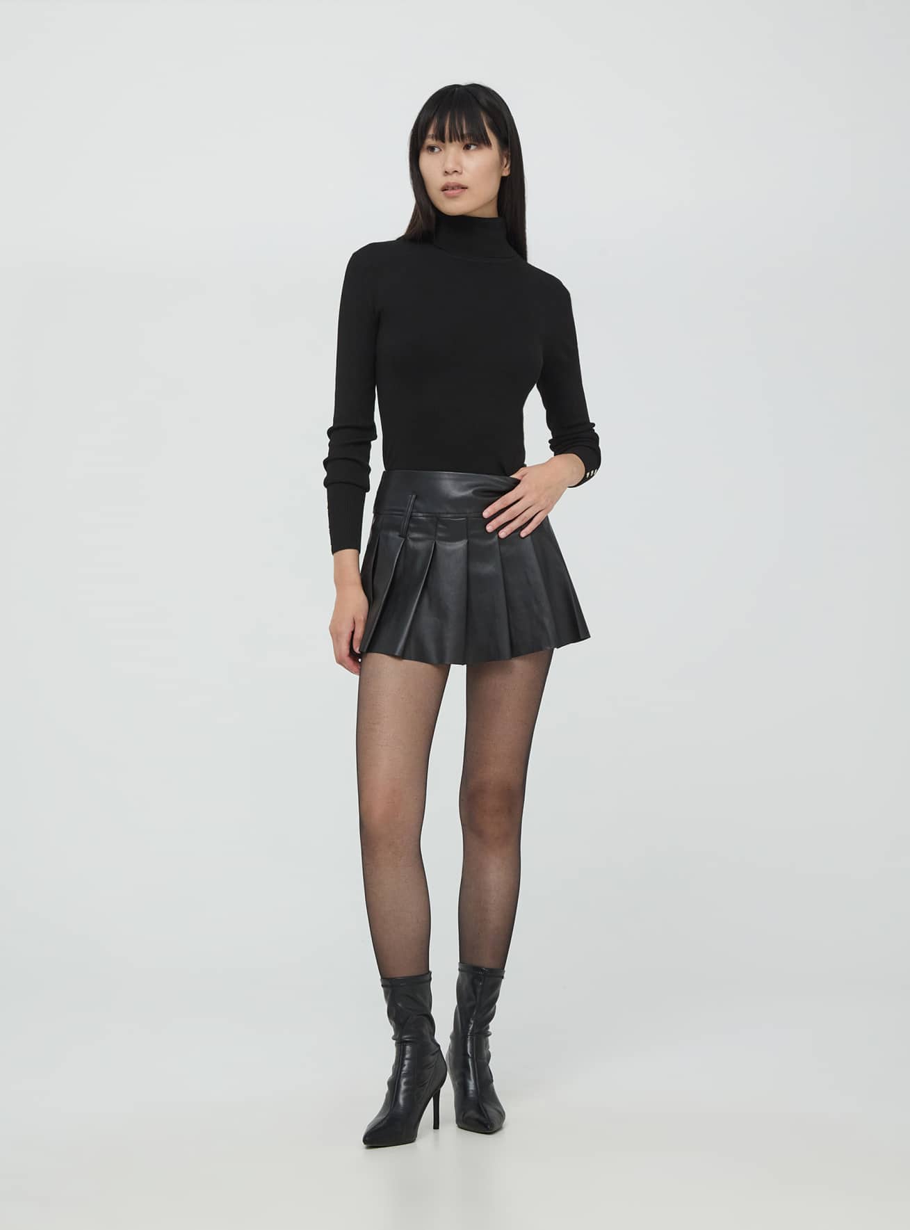 Mini jupe plissee en similicuir noir Terranova
