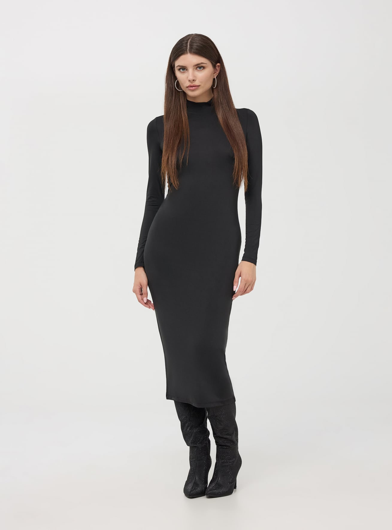 Vestito lungo a lupetto in lycra nero Terranova