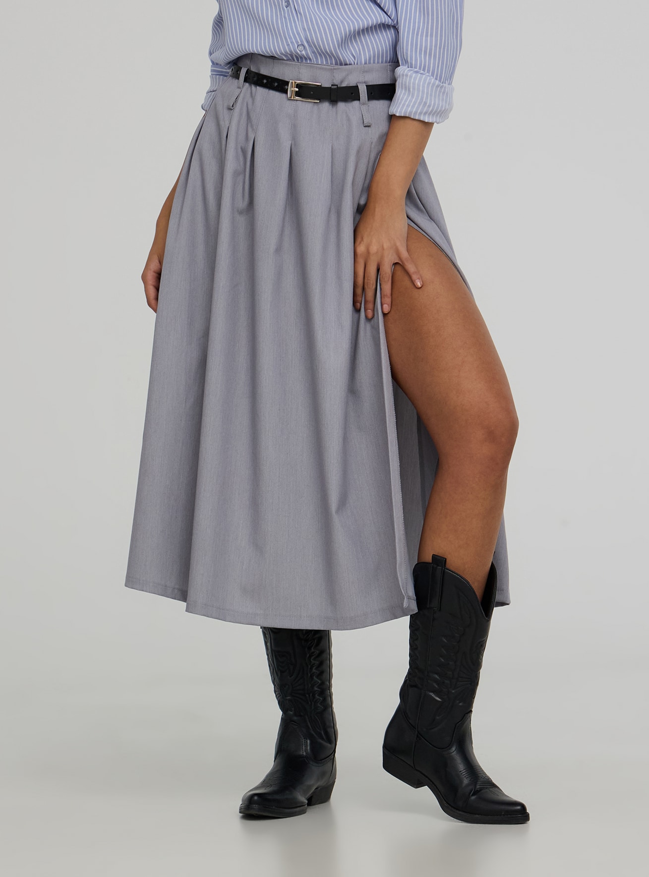 メーカー 一覧 Grey Long pleated skirt with belt - Buy Online | Terranova スカート
