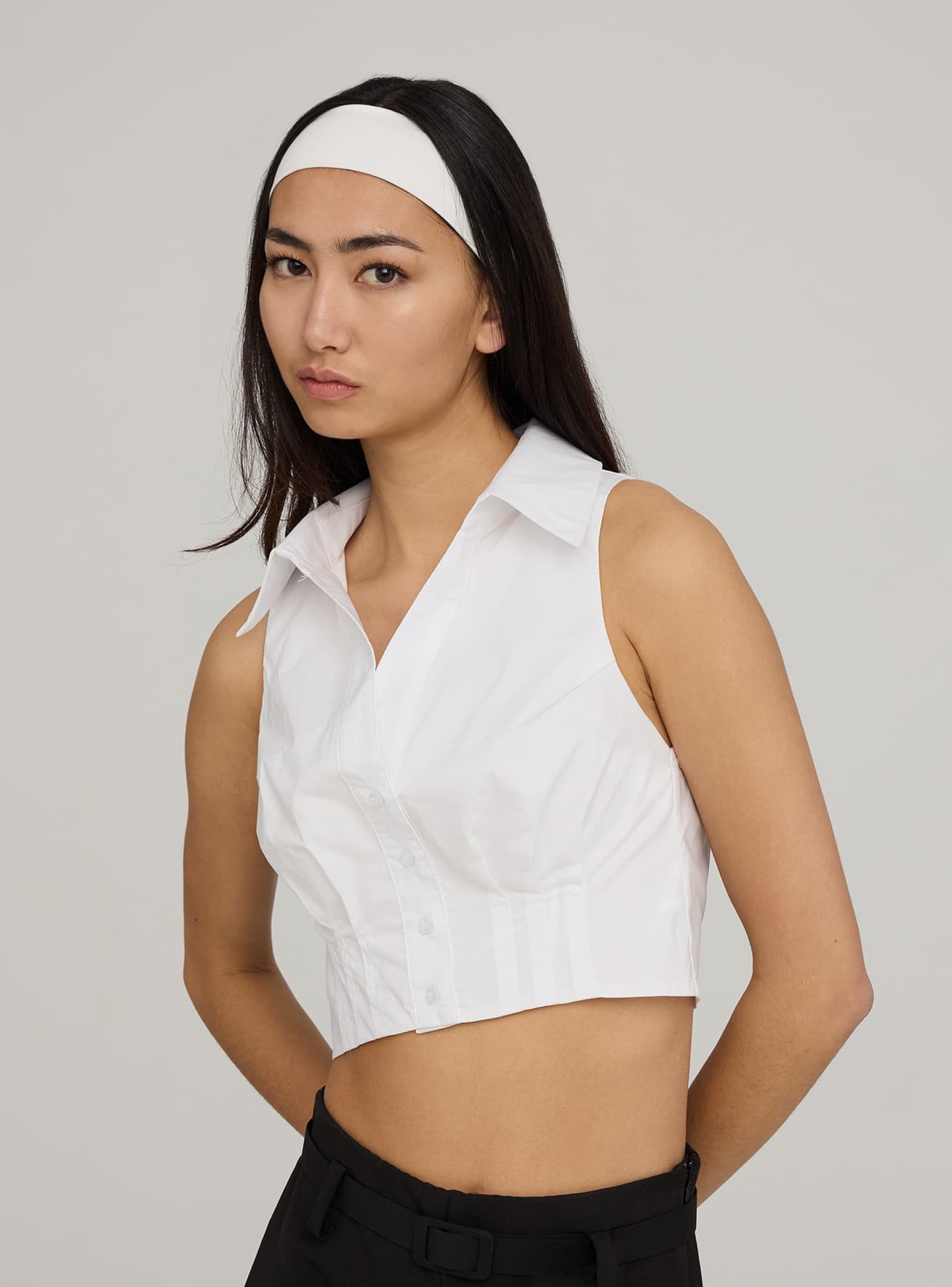 White Sleeveless cropped shirt - Buy Online | Terranova