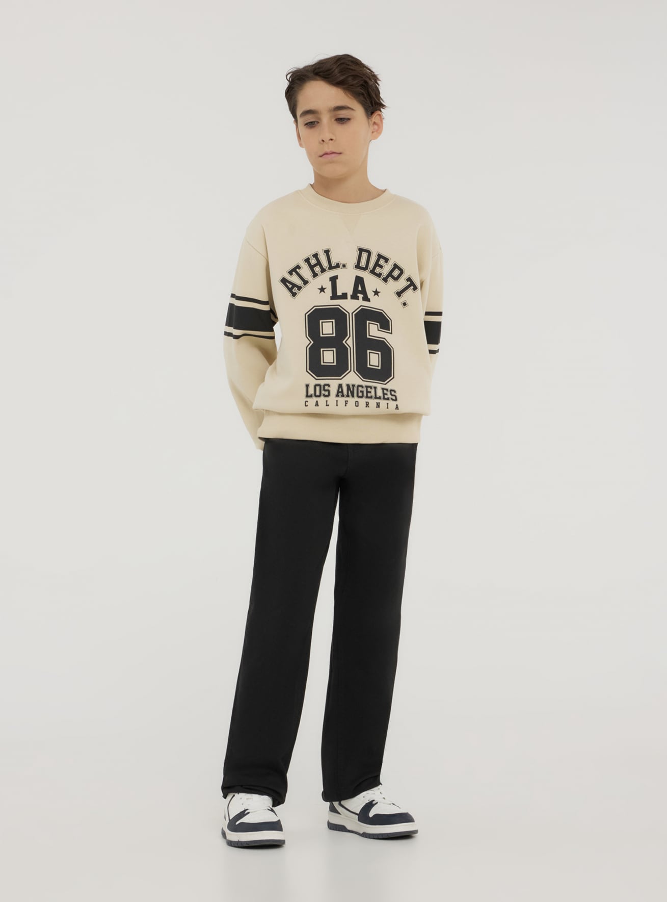 Pantaloni chino tinta unita