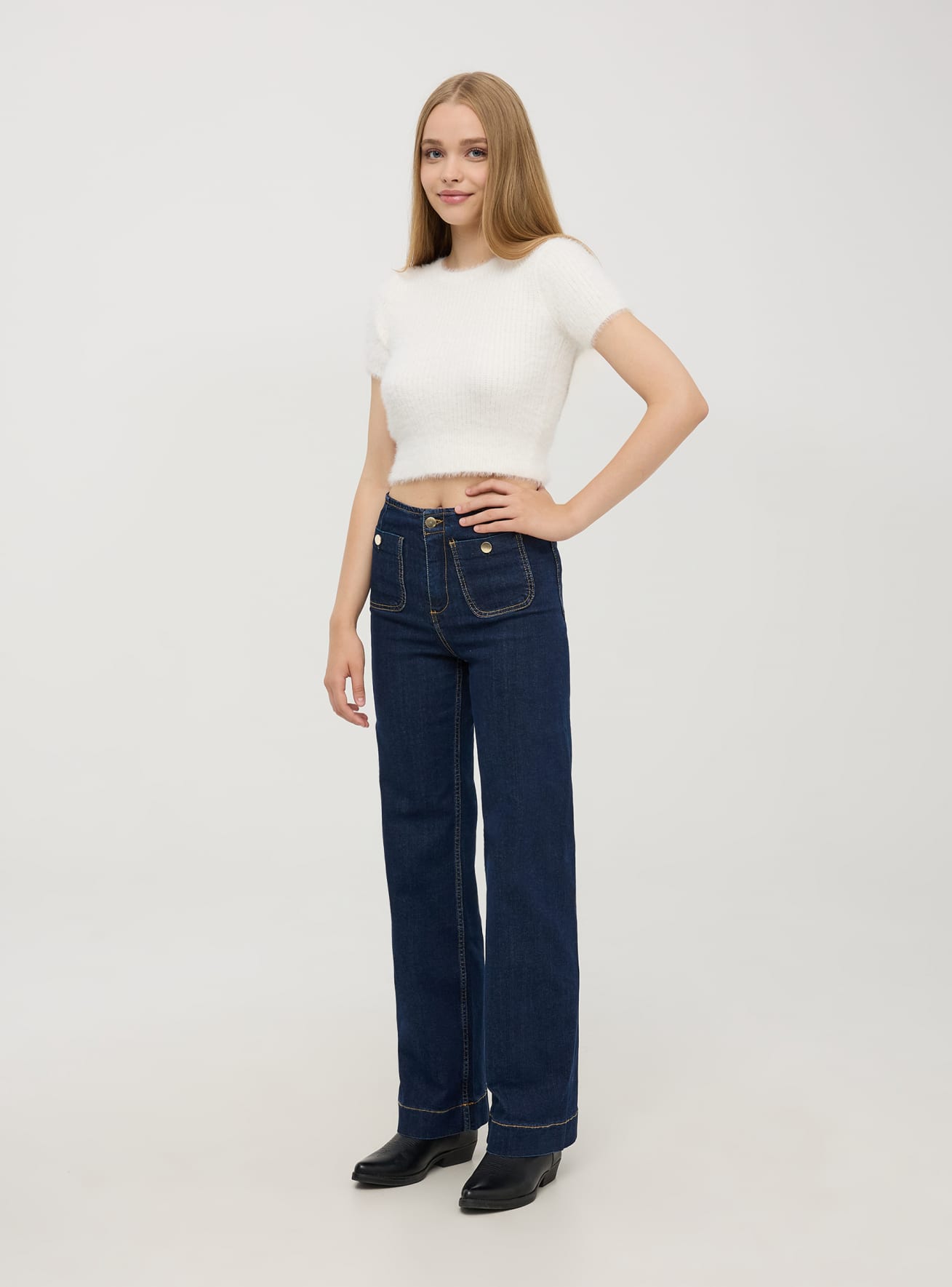 Jean palazzo avec boutons dores bleu denim fonce Terranova