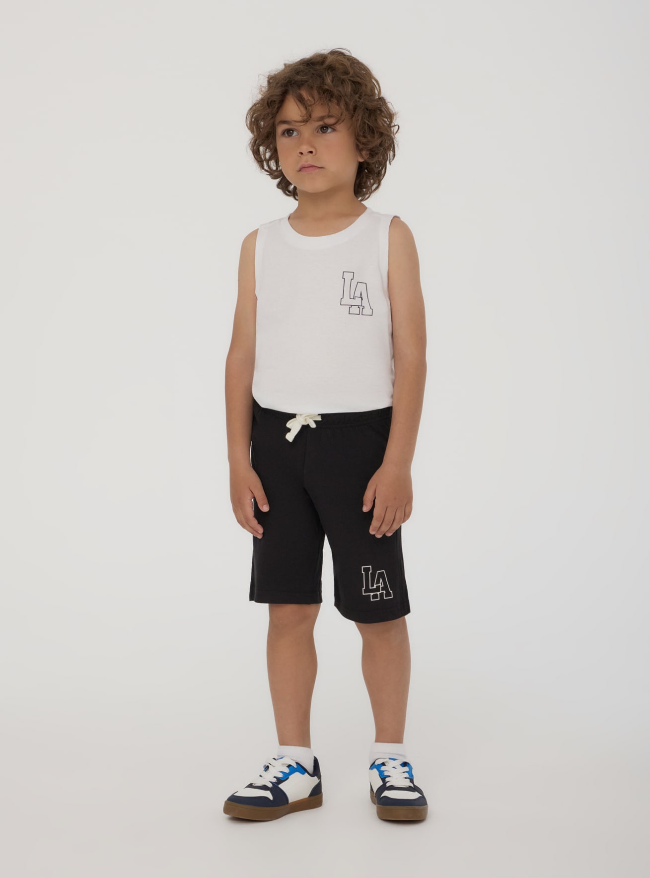Kratke gimnastičke hlače Dječak 010