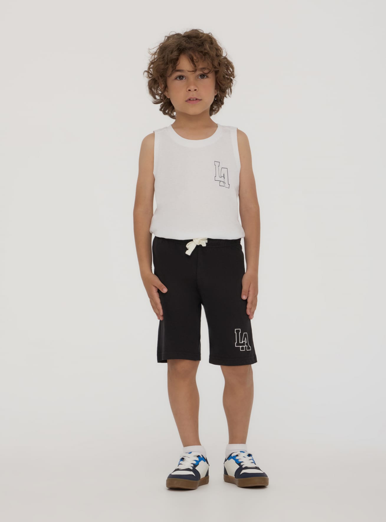 Kratke gimnastičke hlače Dječak 010
