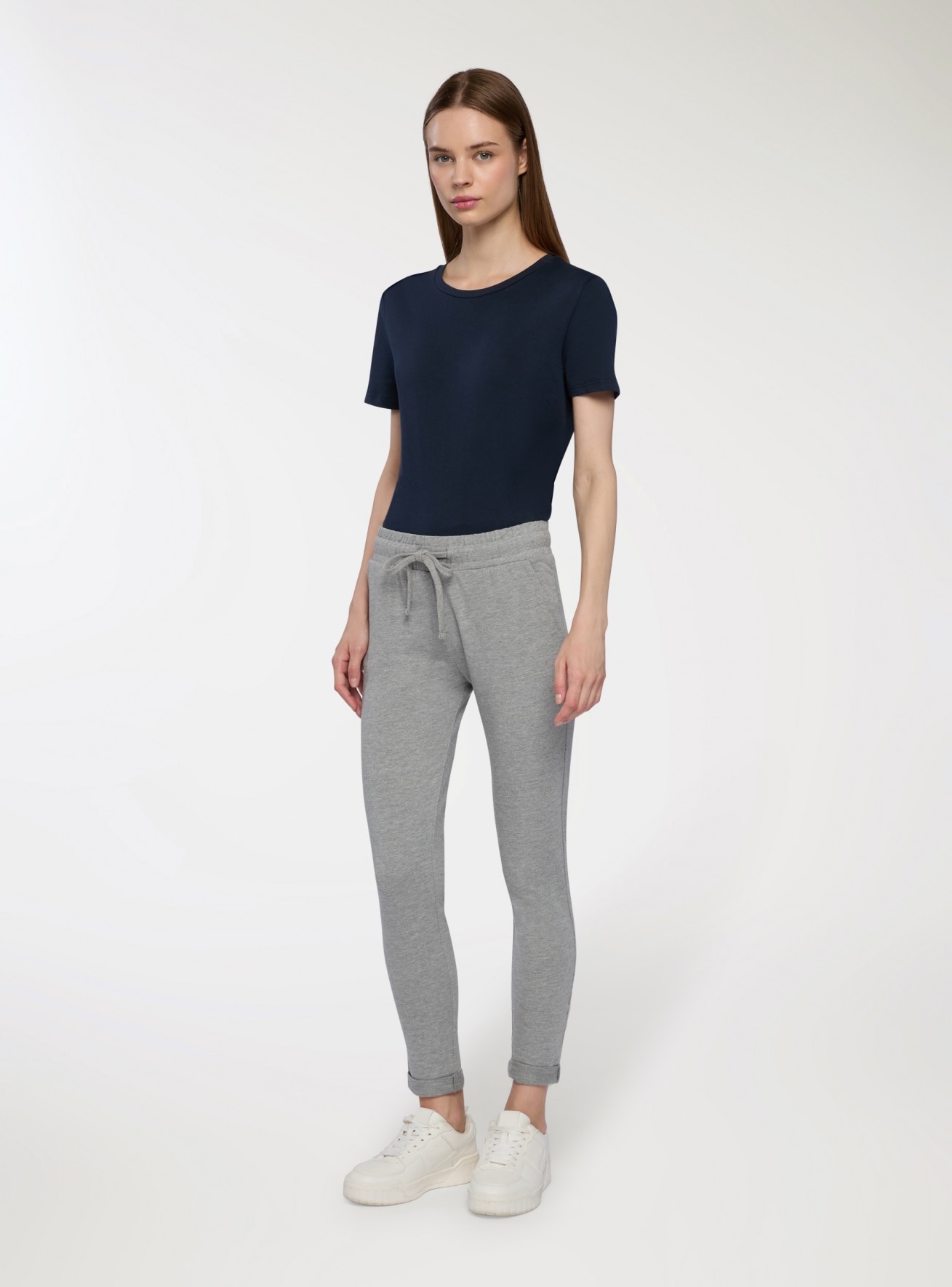 Pantaloni tuta leggeri skinny chino