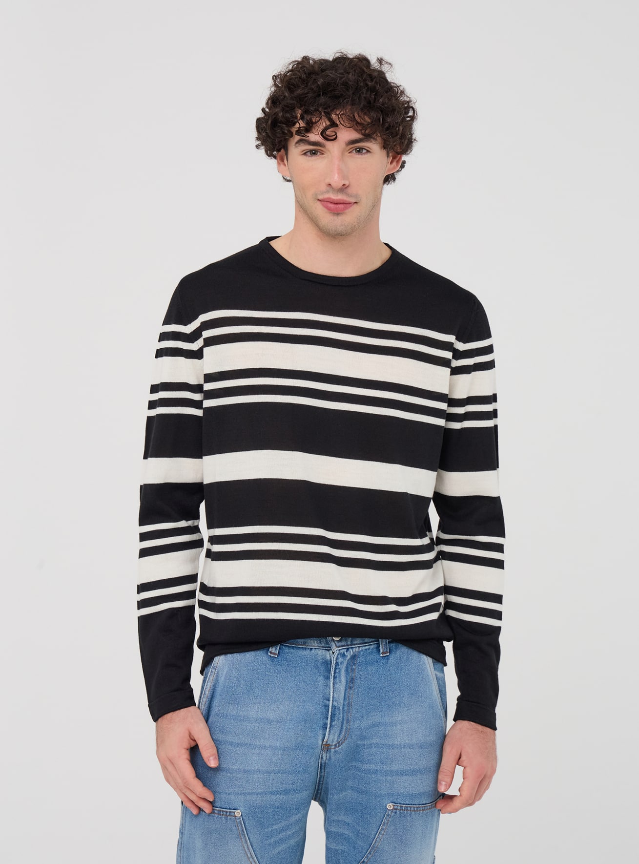 Maglia a righe sfalsate Var nero Acquista Online Terranova