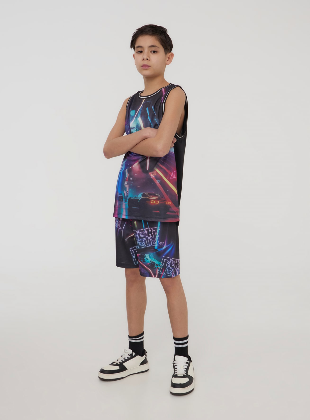 Kratke sportske pantalone Dečaci 010