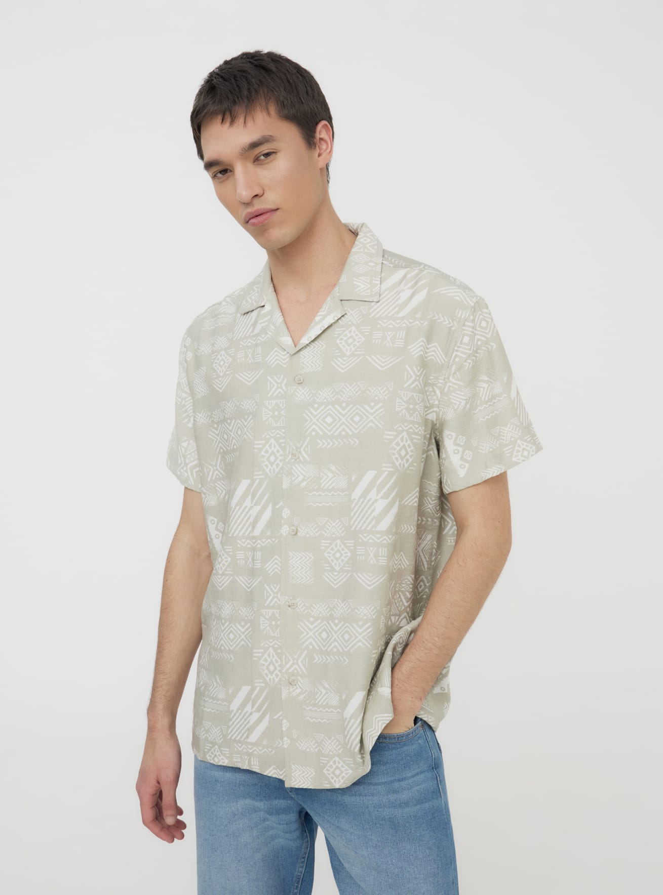 Camicia a fantasia etnica