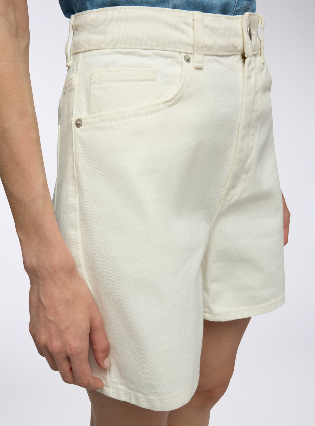 Short pants Woman Terranova