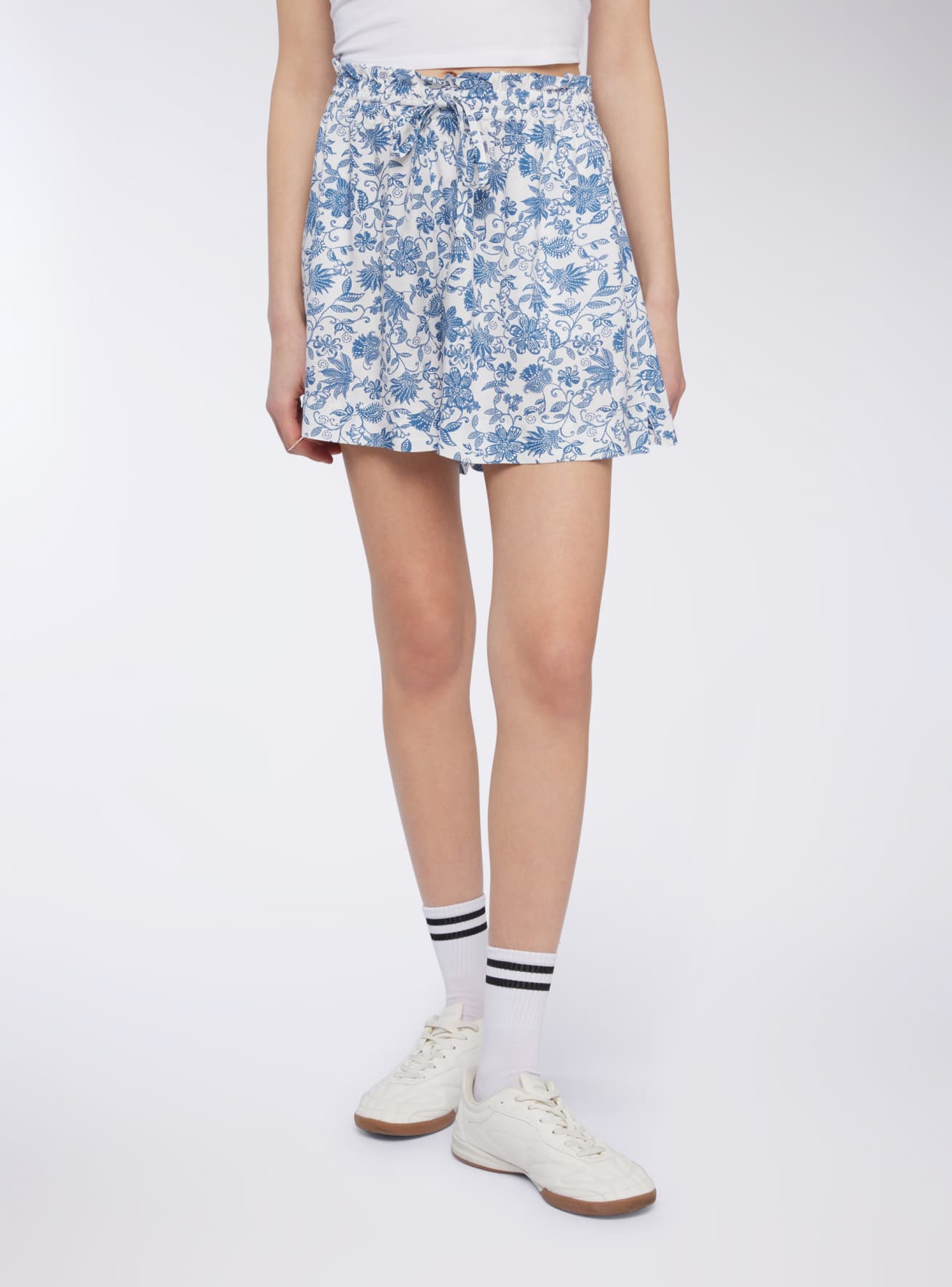 Short pants Woman Terranova