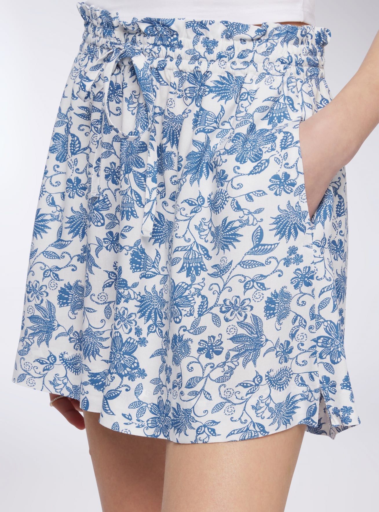 Short pants Woman Terranova