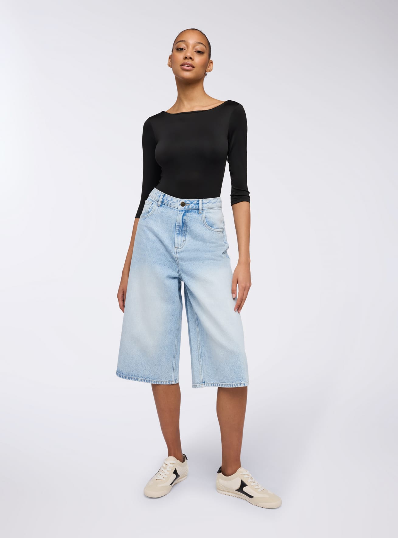 Short pants jeans Woman Terranova