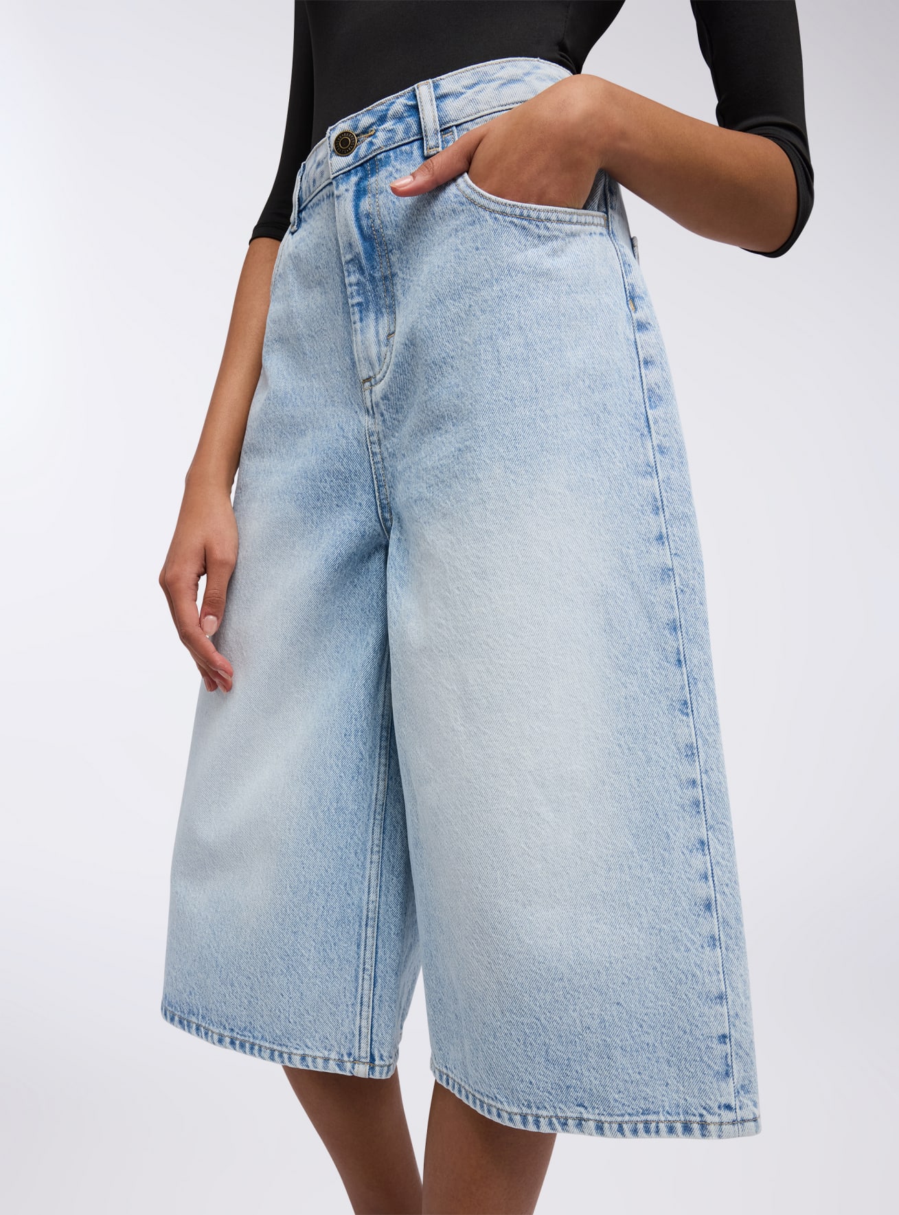 Short pants jeans Woman Terranova