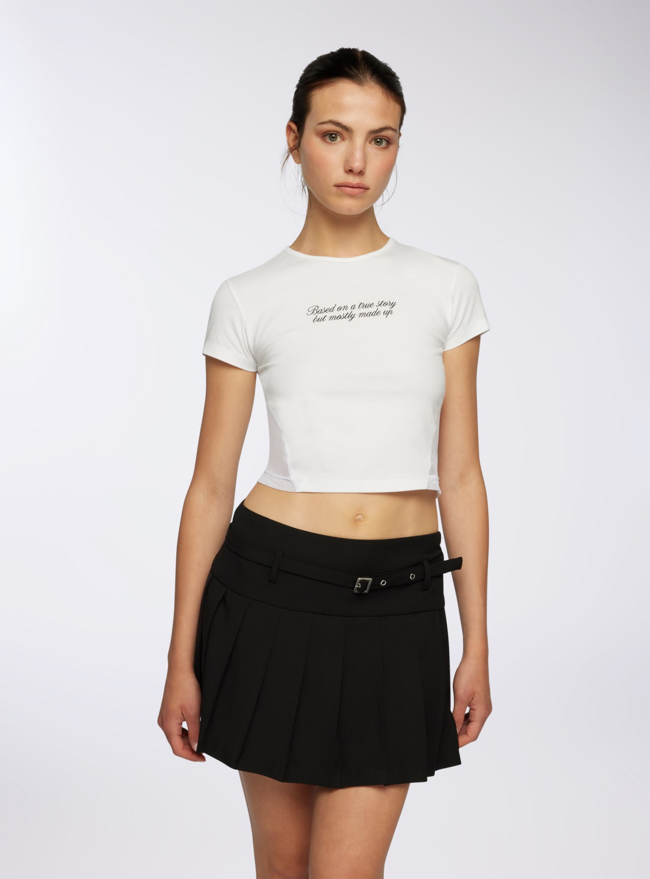 Skort a pieghe con cintura
