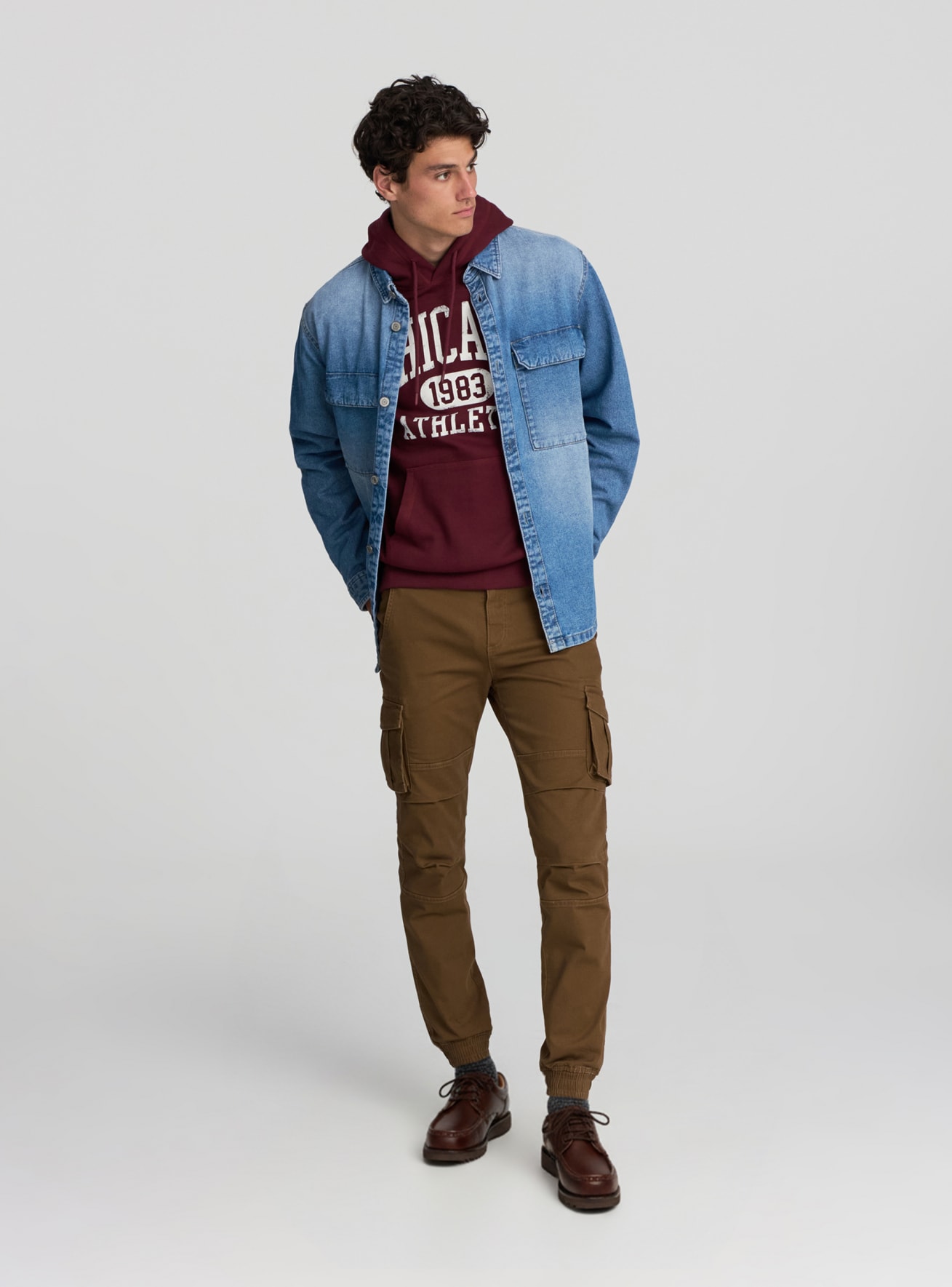 Pantaloni cargo skinny con polsini