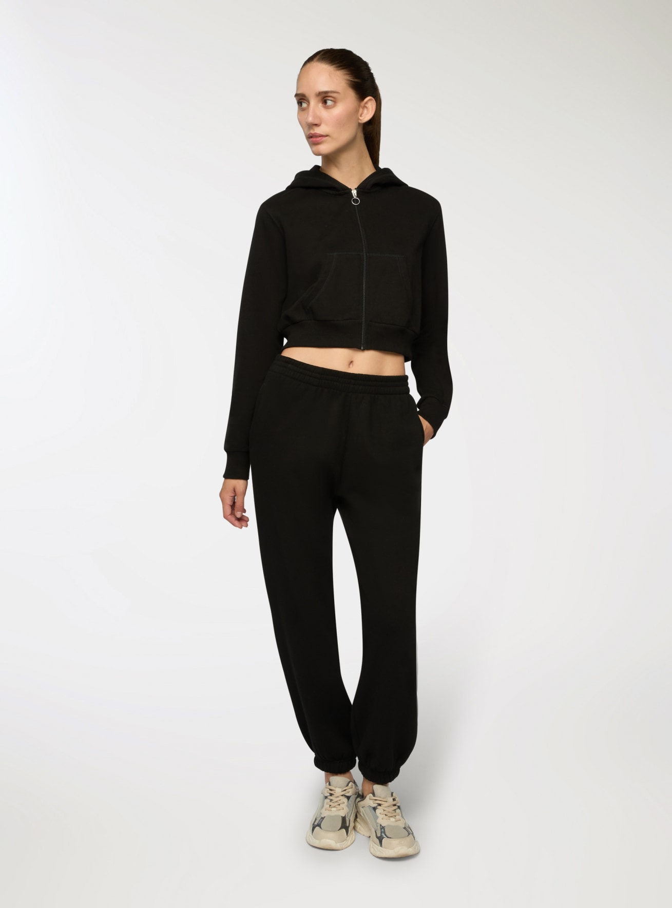 Cropped hoodie with zipper