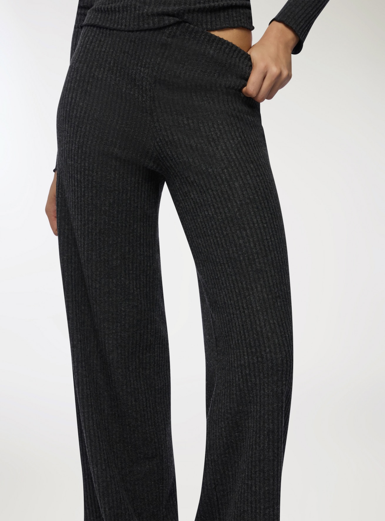 Długie spodnie Donna Terranova