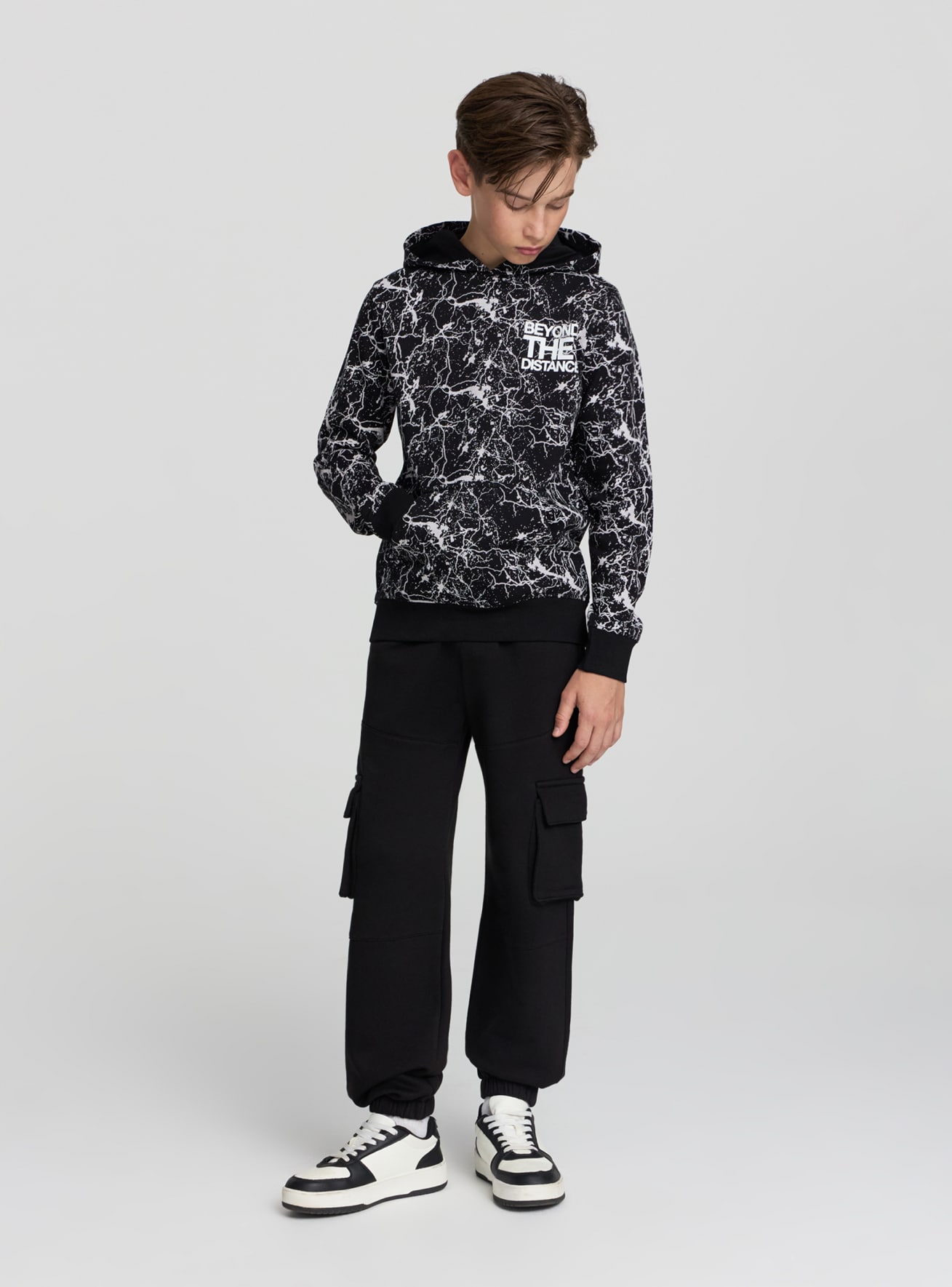 Sudadera con capucha con estampado efecto mármol