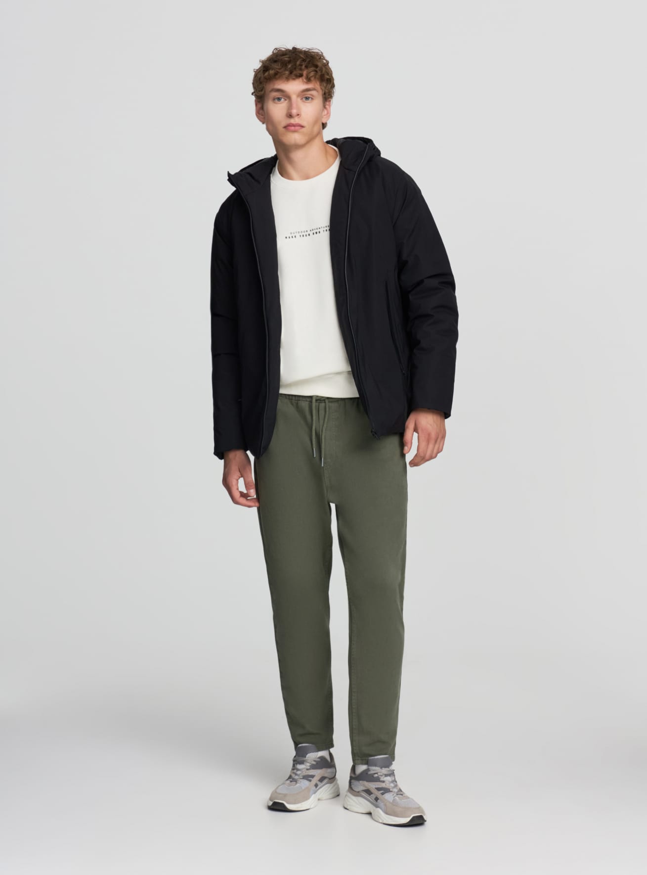 Pantalone in denim con elastico in vita