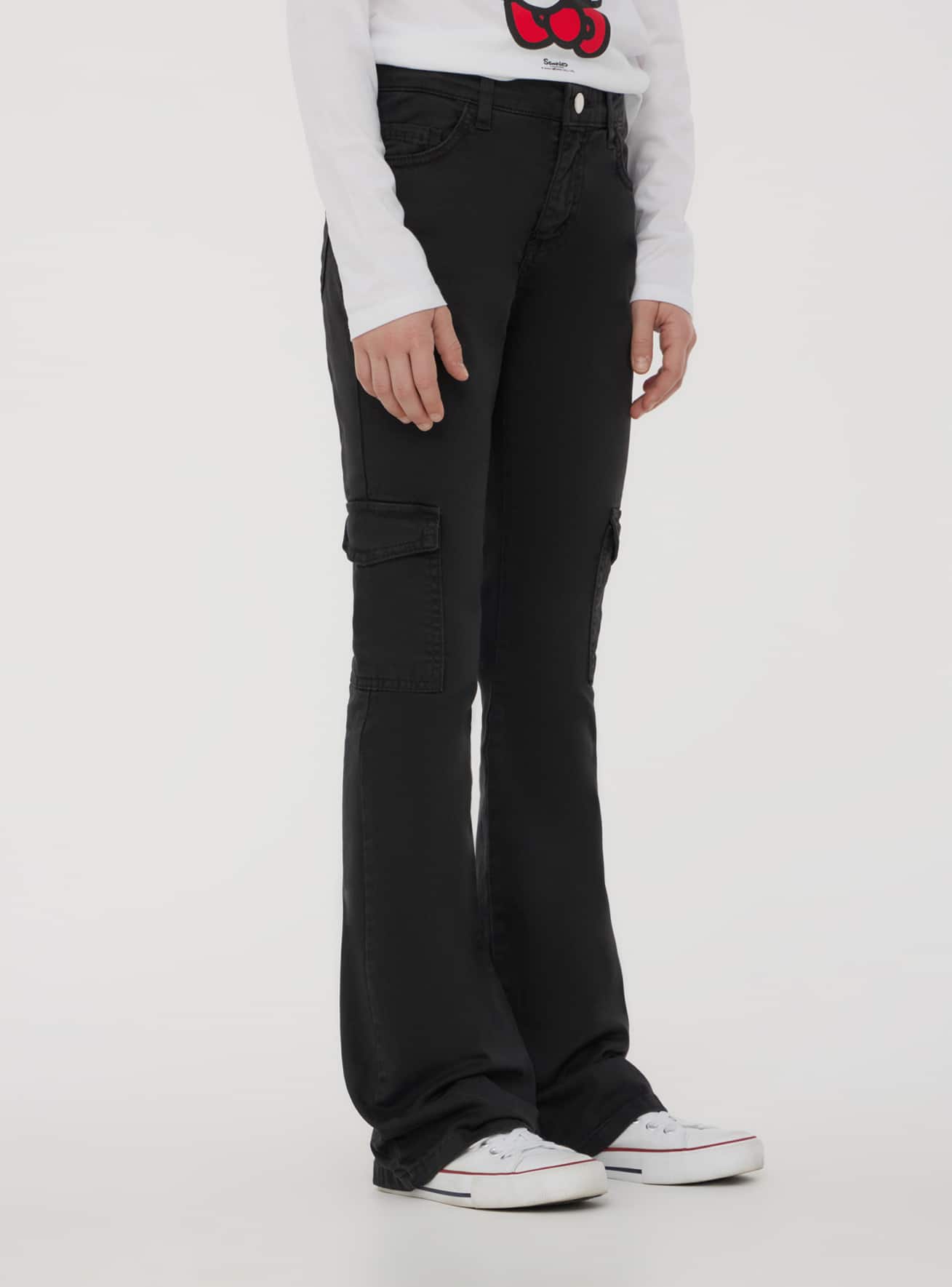 Pantaloni cargo a zampa