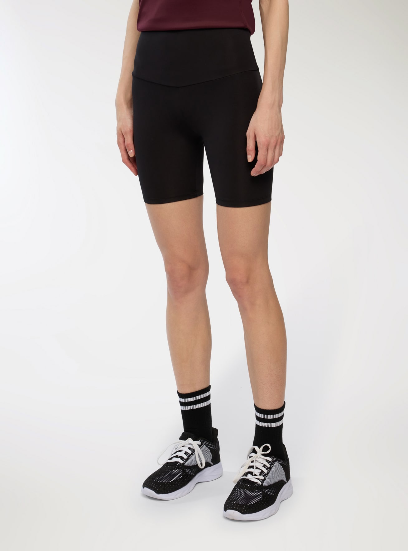 Short leggings Woman Terranova