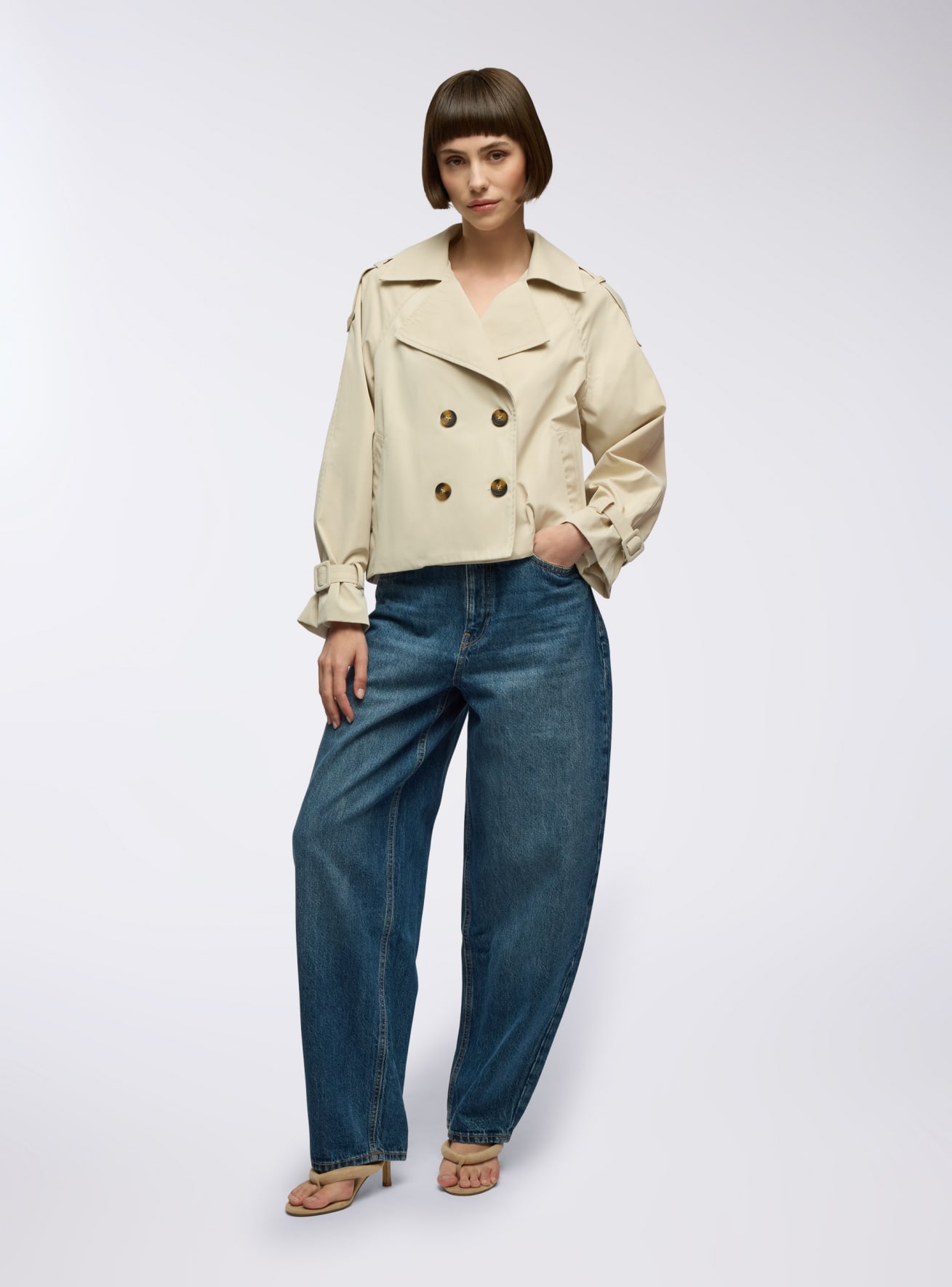 Trench corto