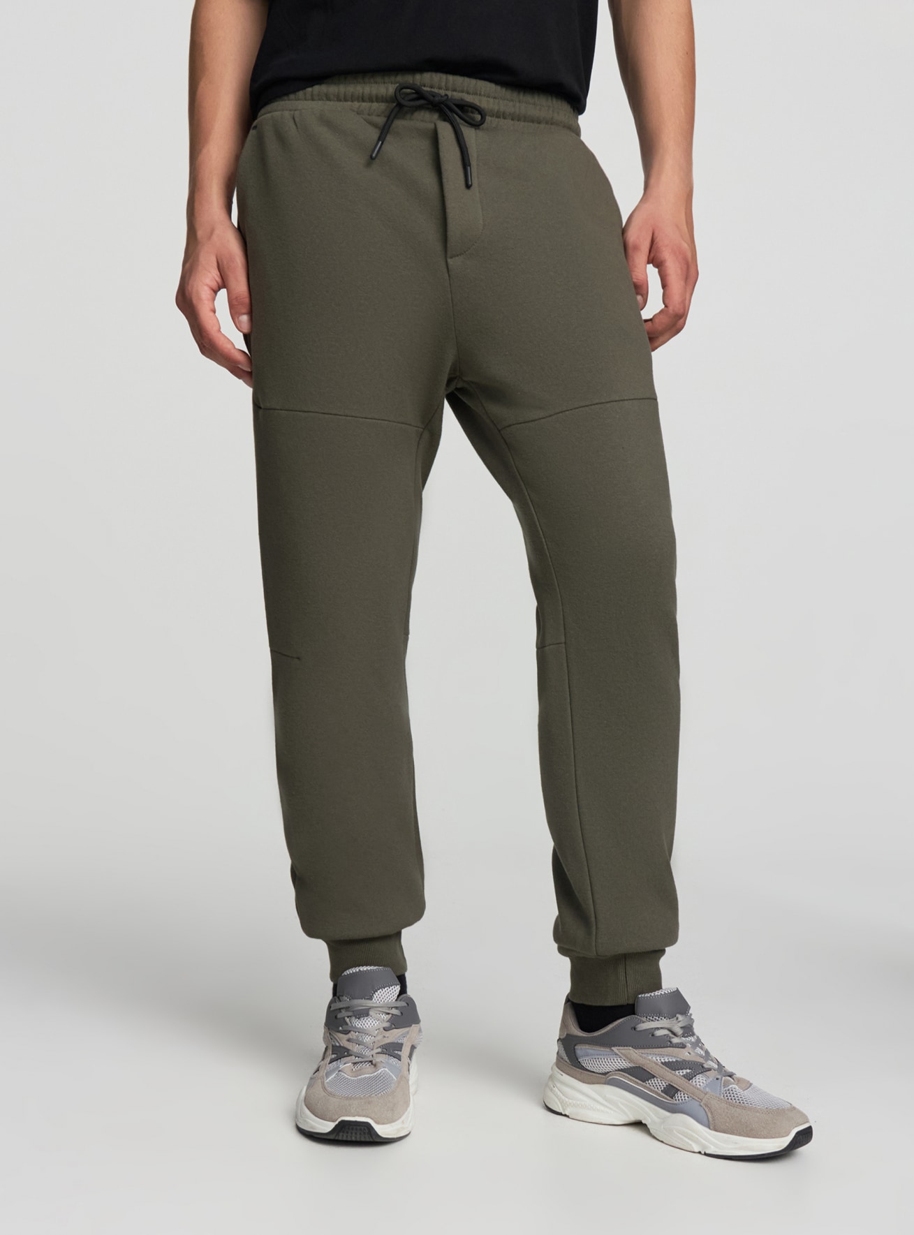 Duge sportske pantalone Muškarci Terranova