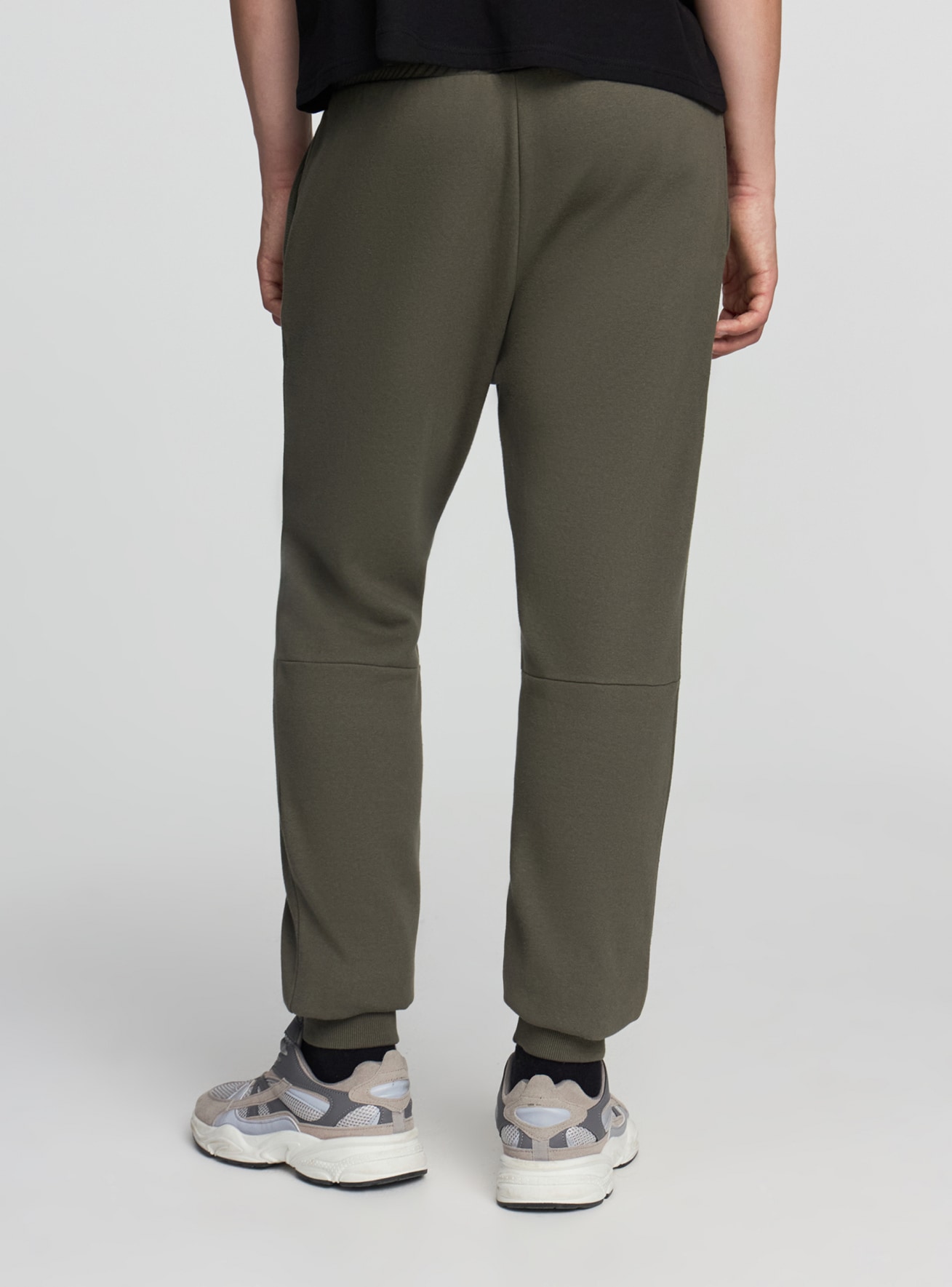 Duge sportske pantalone Muškarci Terranova