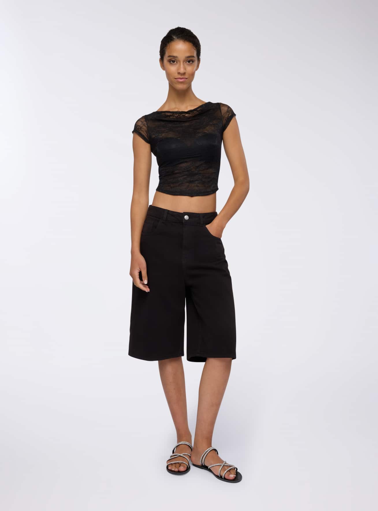 T-shirt scollo gronda in pizzo