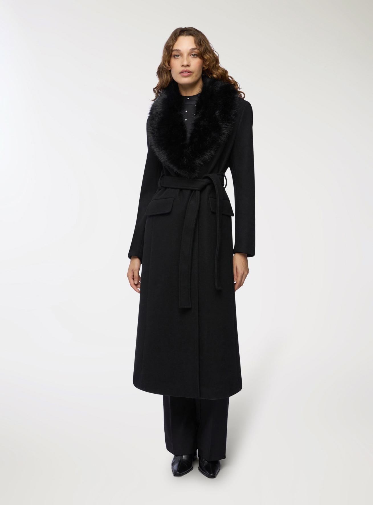 Outerwear Woman Terranova