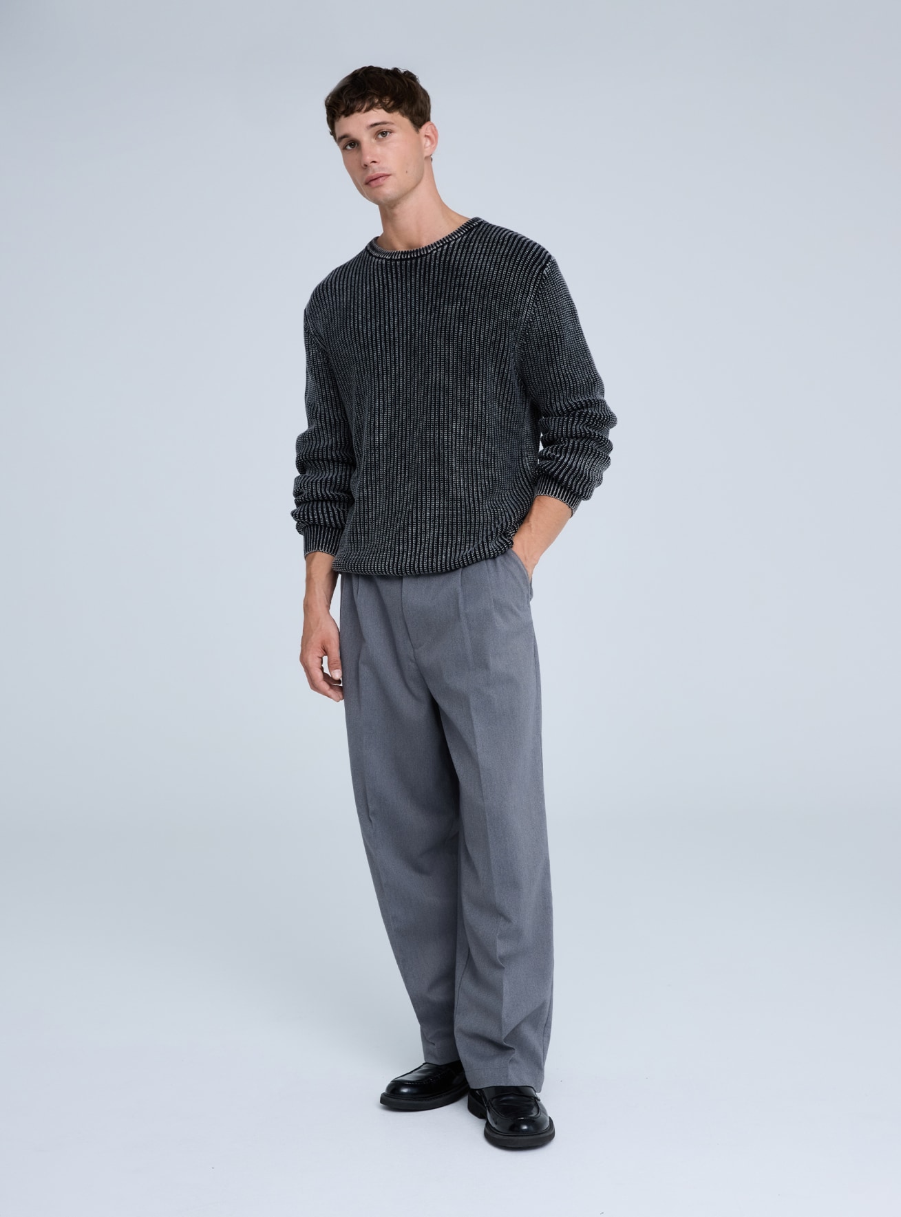 Pantaloni superbaggy con pinces