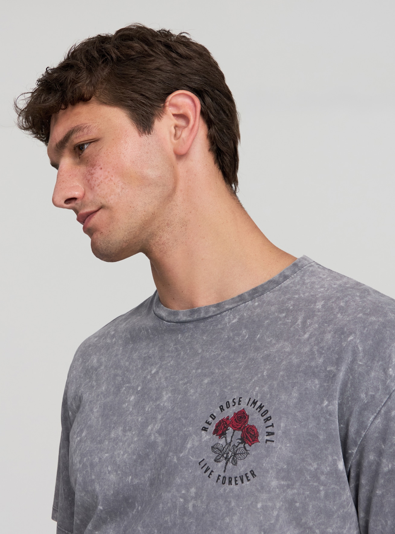 Acid wash T-shirt with front/back print
