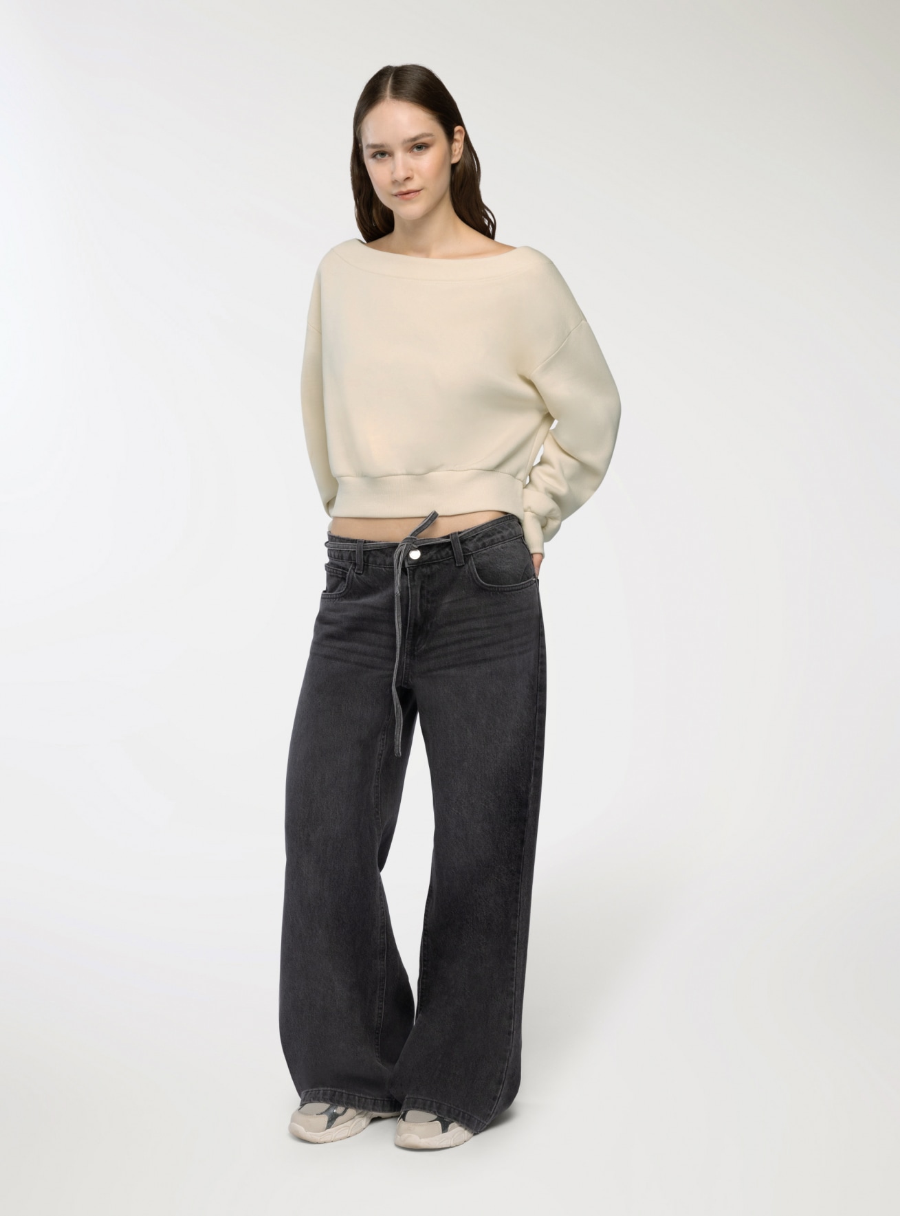 Jeans super wide leg con cintura