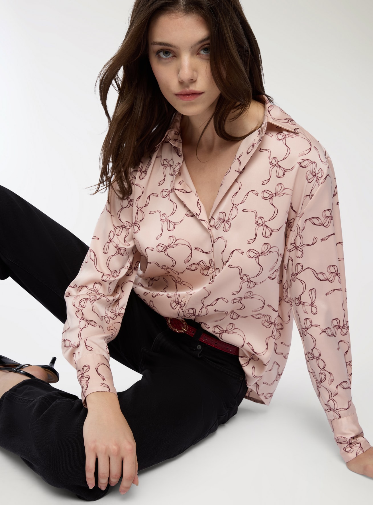 Camicia ampia con stampa fiocchi