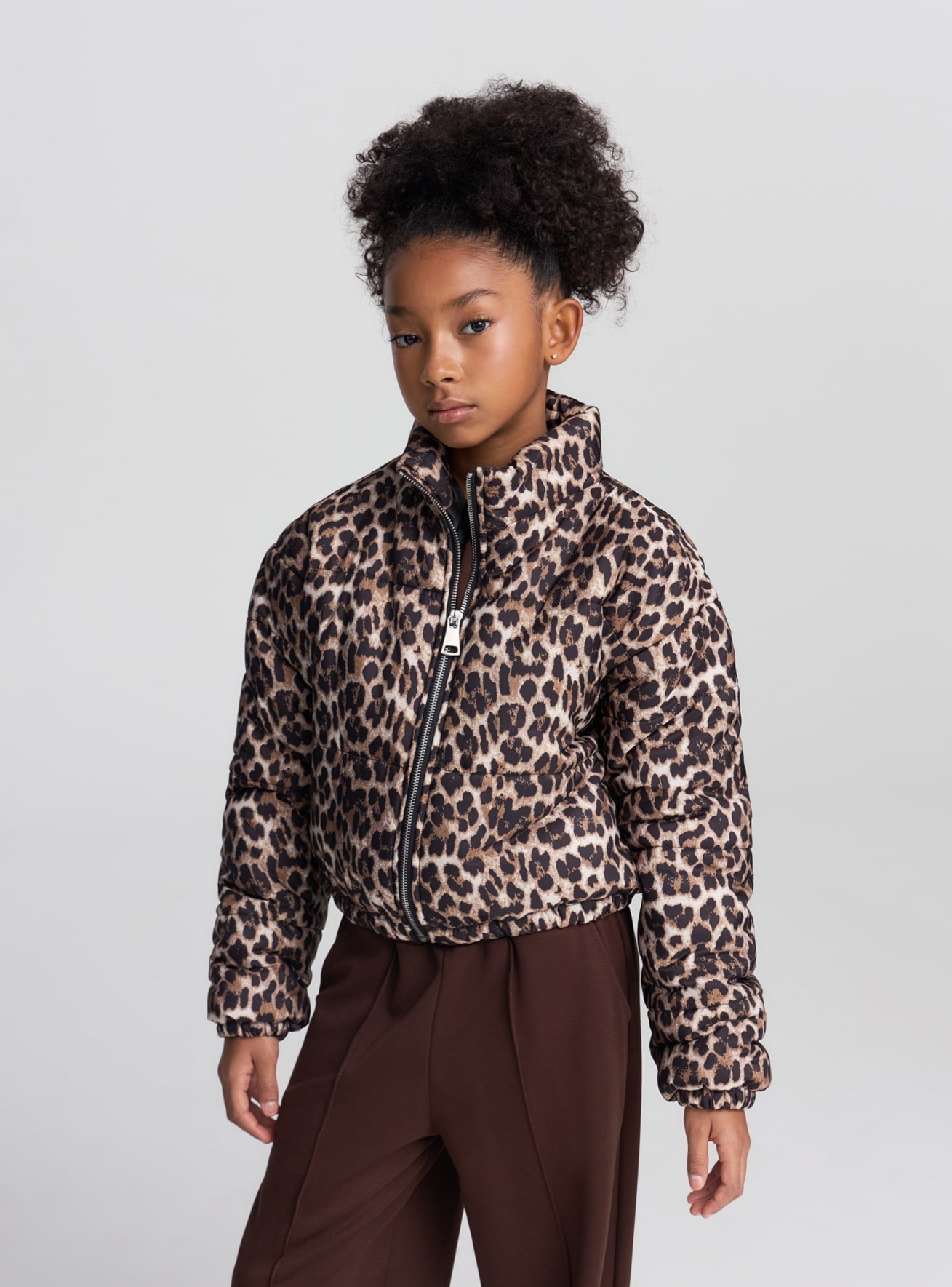 Gepolsterte Crop-Jacke mit Animal-Print