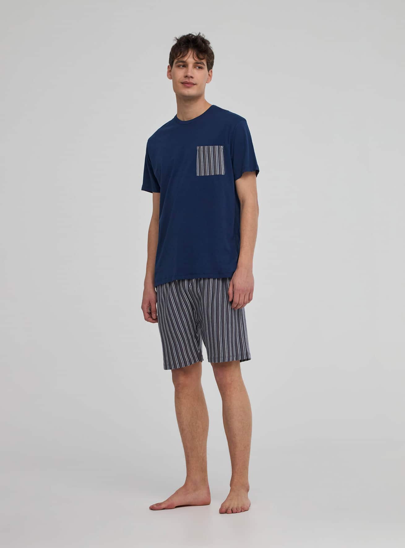 Set pigiama t shirt e bermuda fantasia righe Blu scuro Acquista Online Terranova