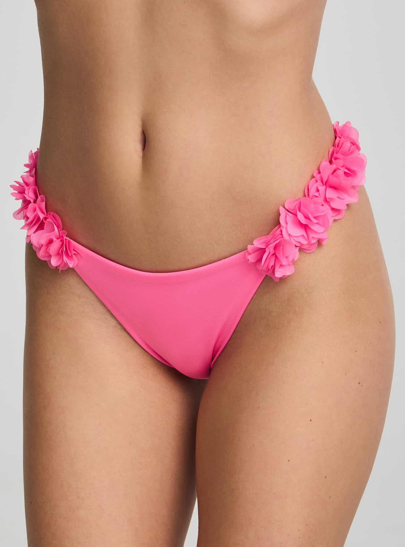 Brasiliana bikini con  fiori applicati 
