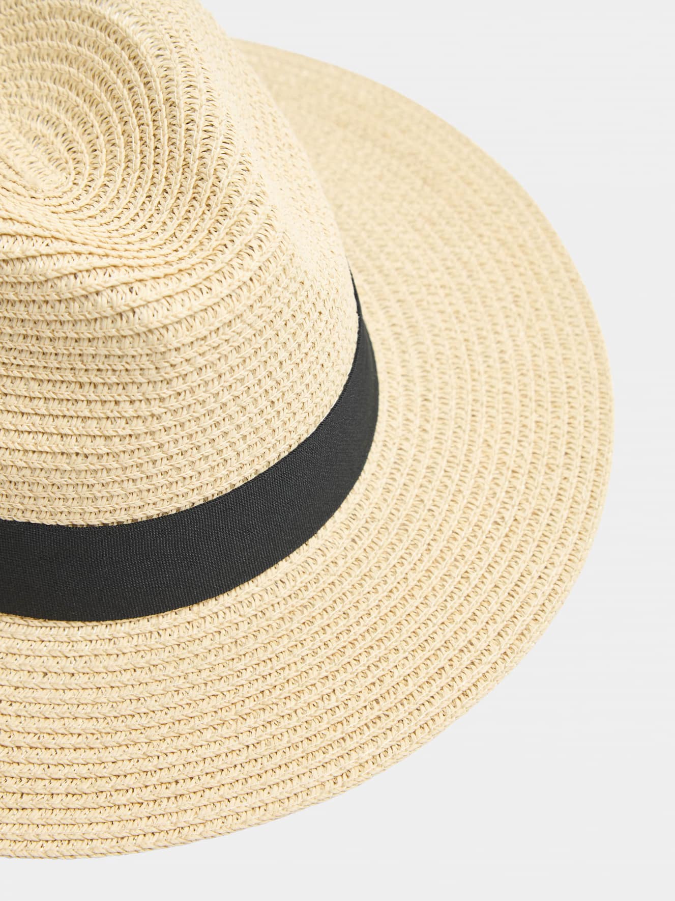 Small-Hat Woman Terranova