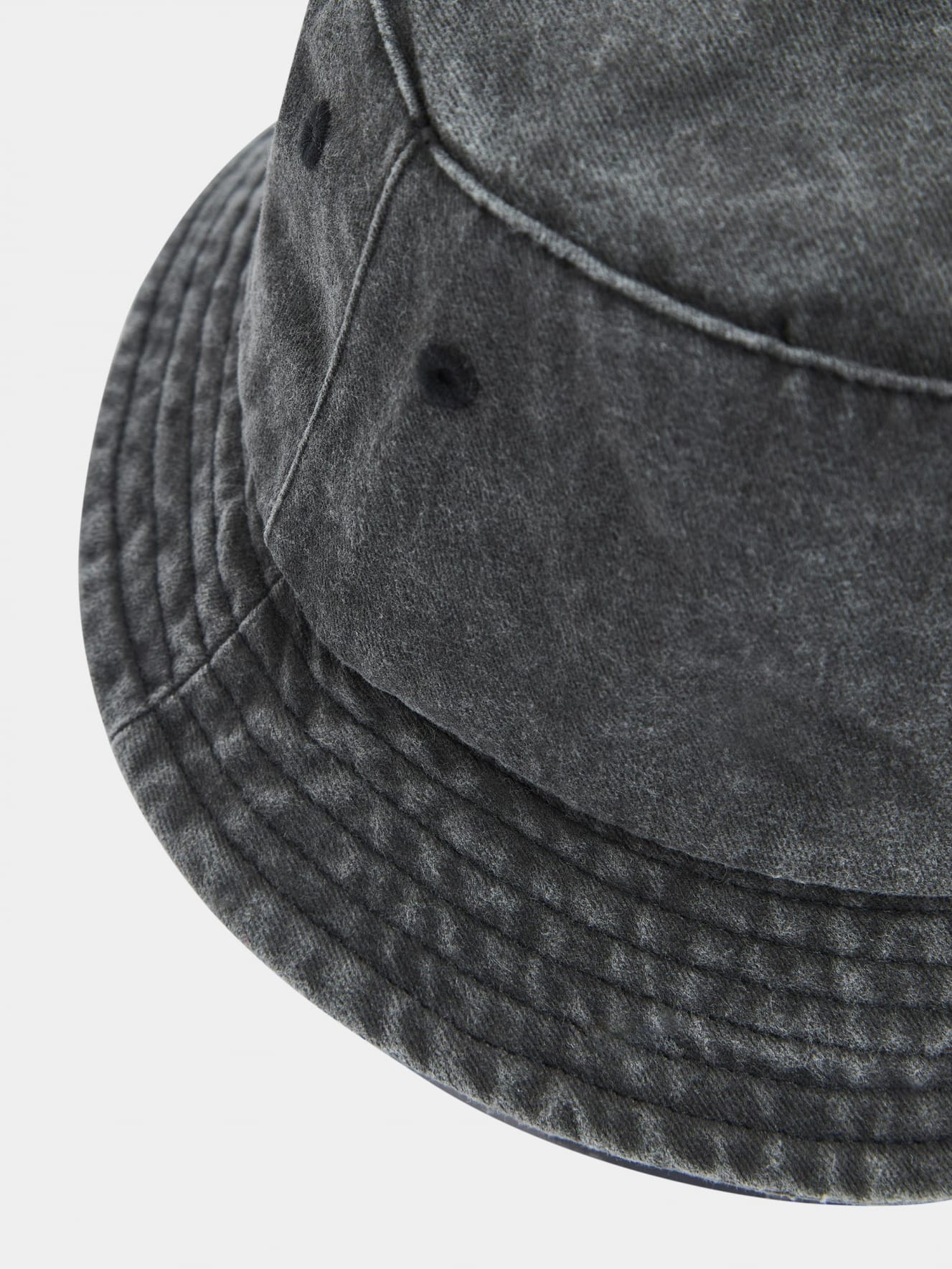 Small-Hat Man Terranova