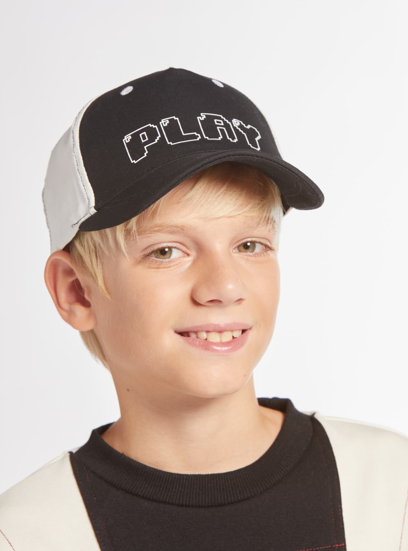 Black TRNPOPLAB colour block baseball cap Buy Online Terranova