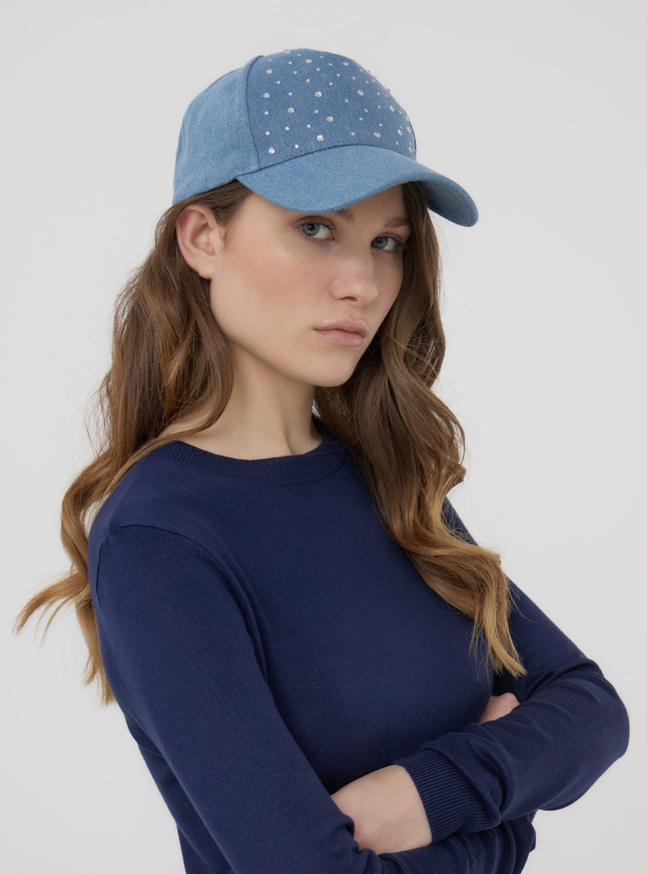 Small-Hat Woman Terranova