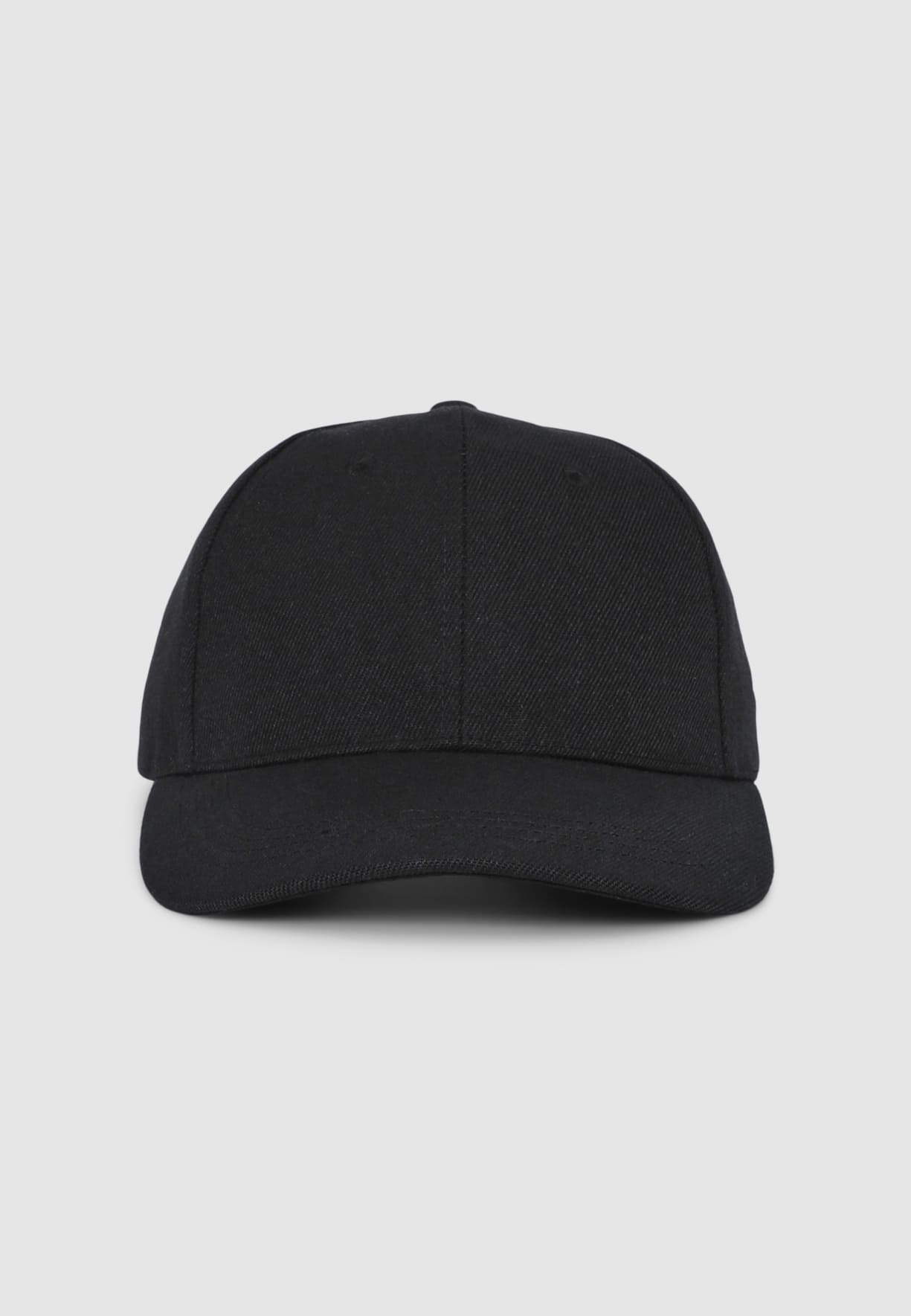 Small-Hat Woman Terranova