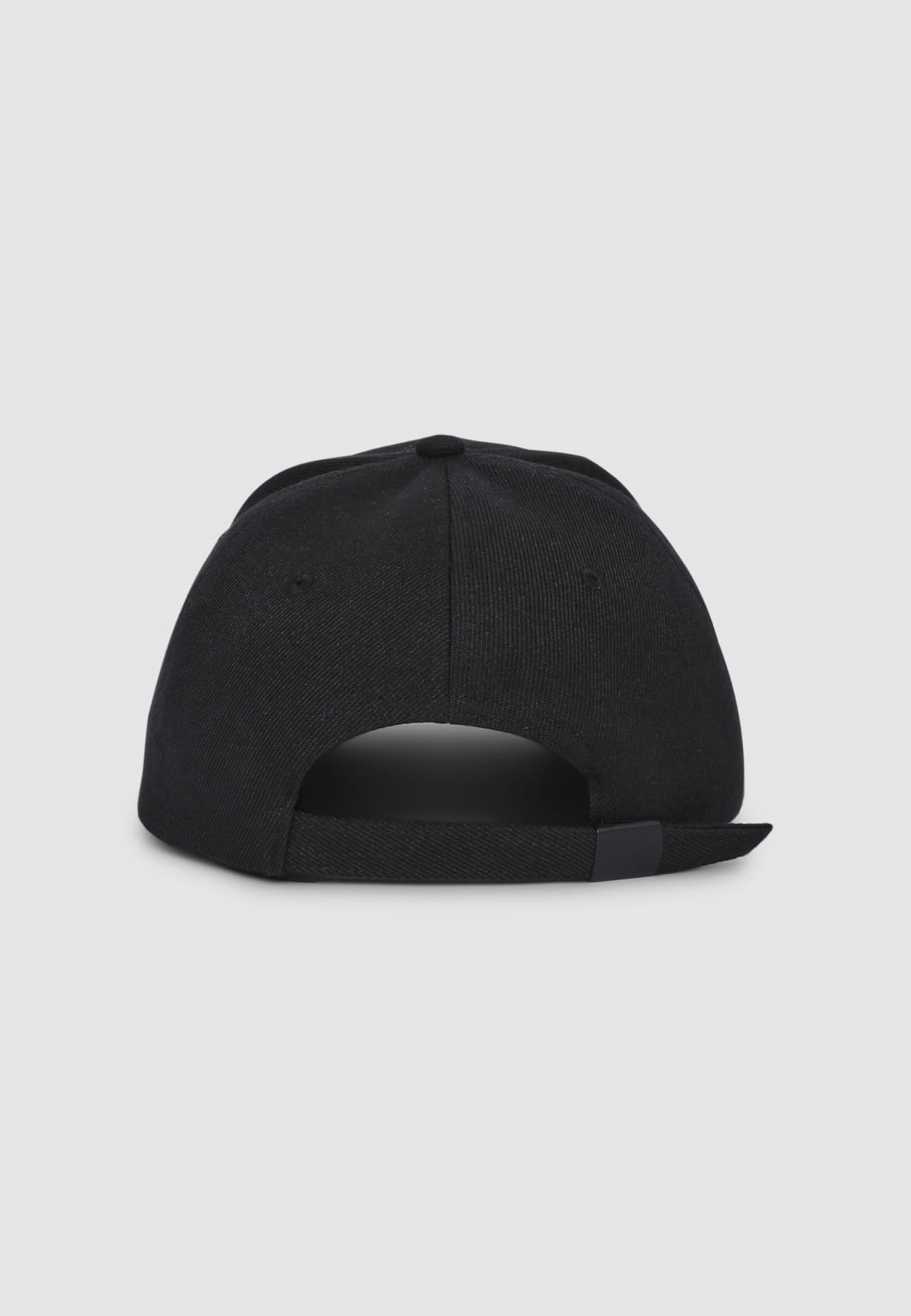 Small-Hat Woman Terranova