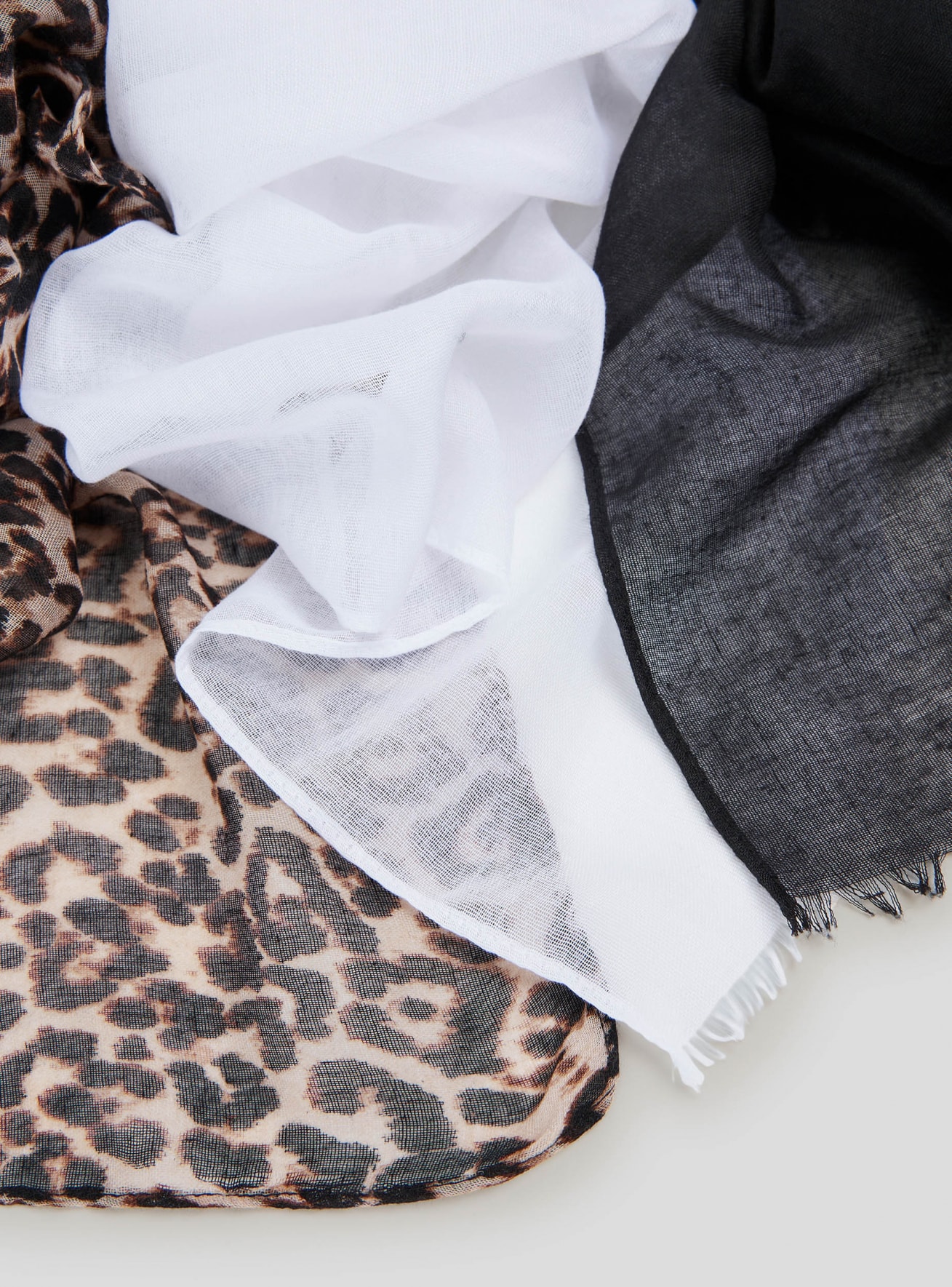 Scarves/Foulard Woman Terranova
